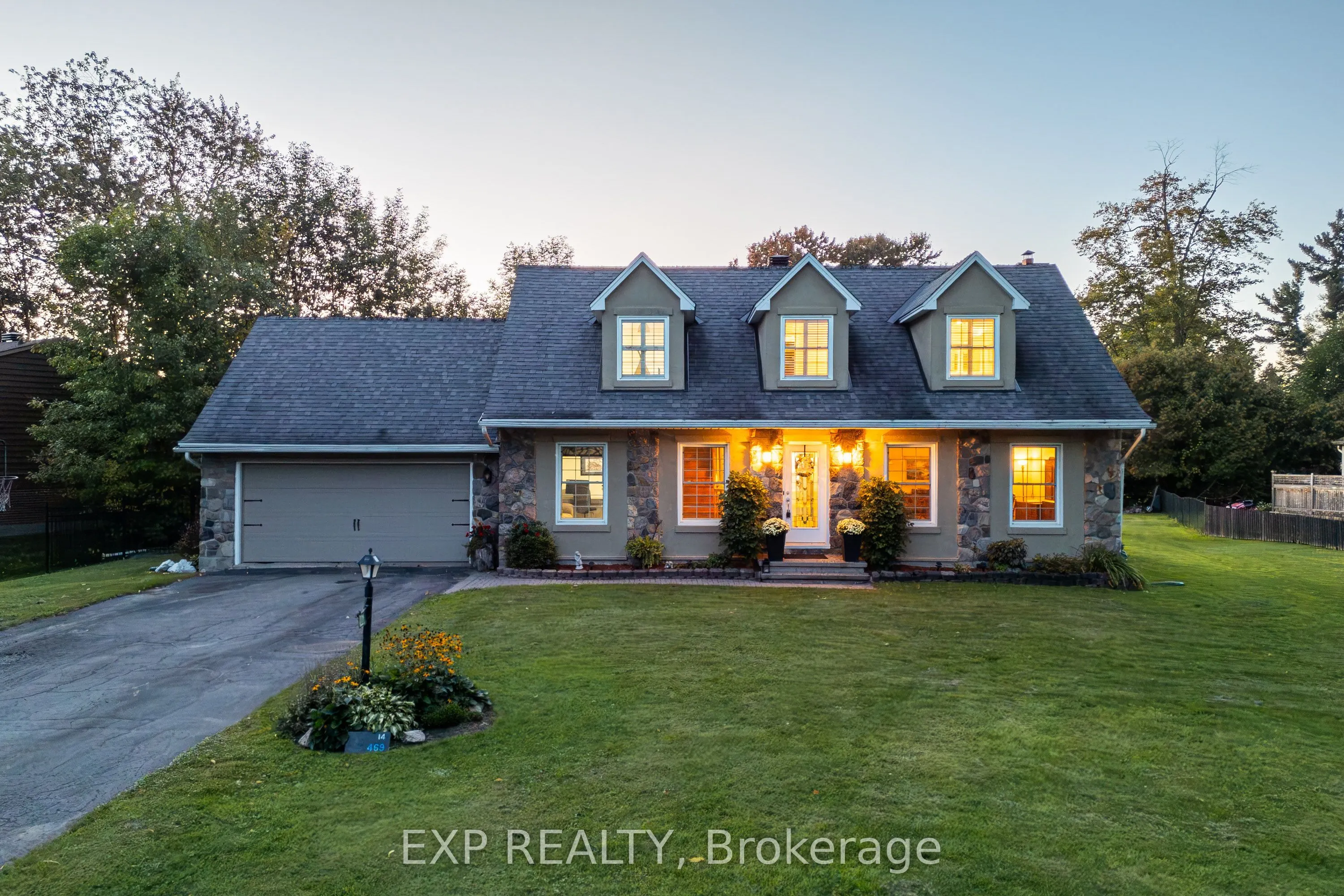 1221 Fairway Drive