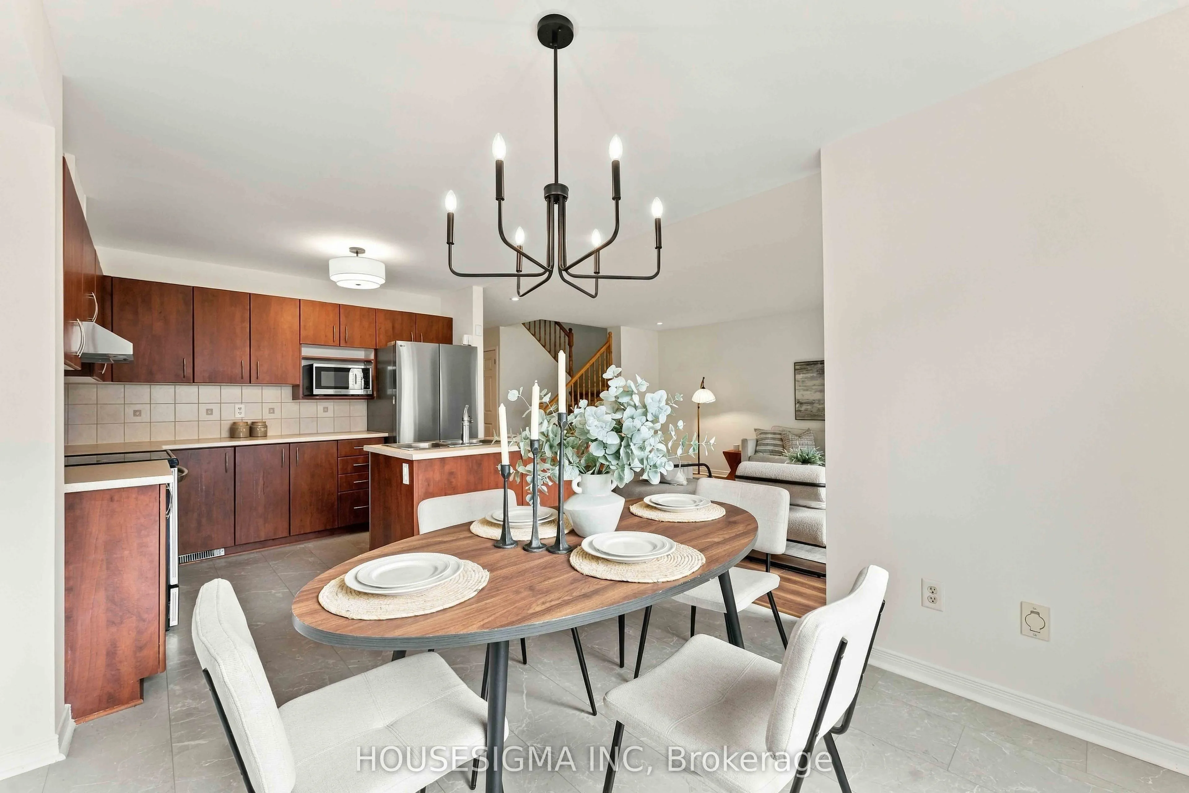 368 Breckenridge Crescent