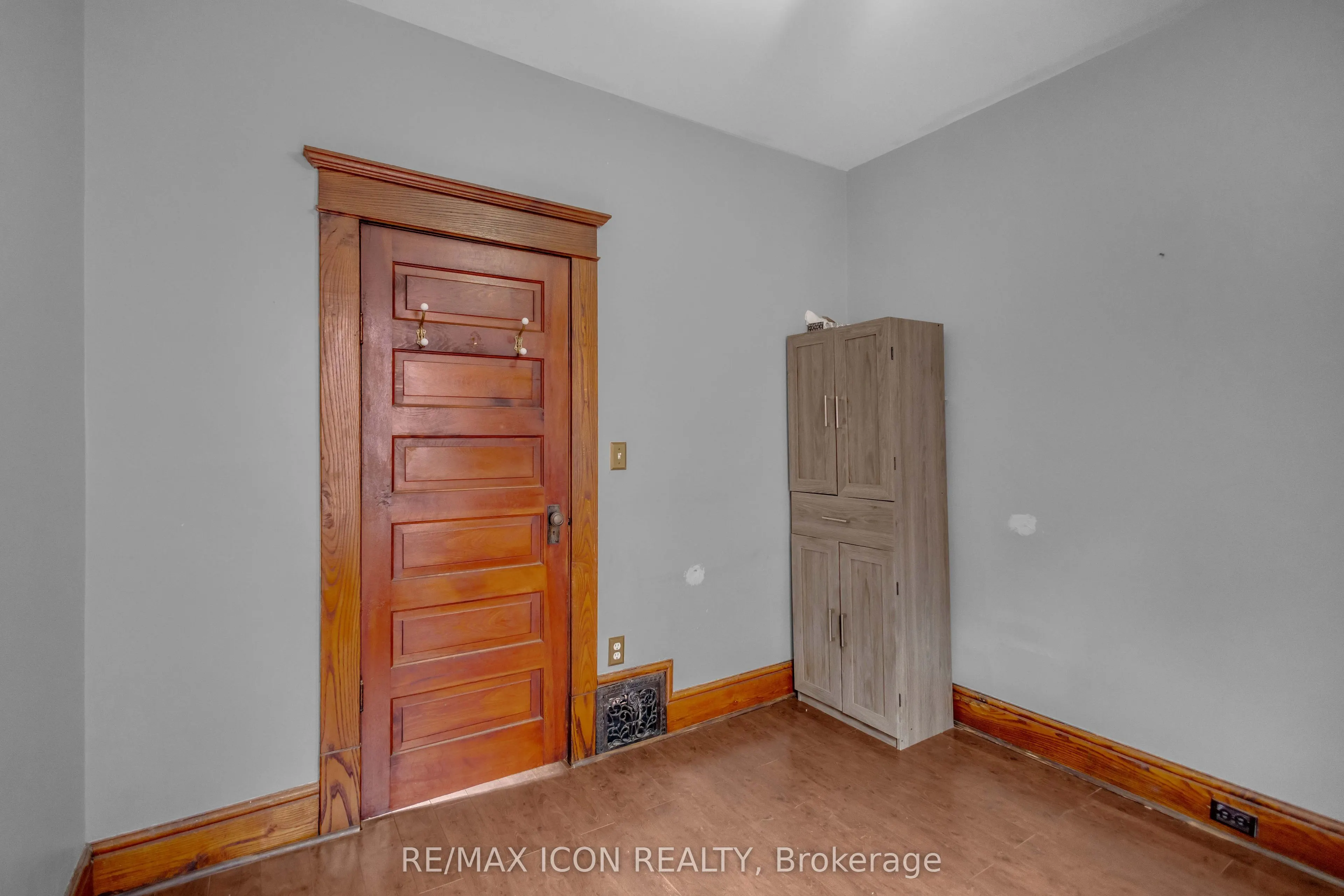 49 Mintern Avenue