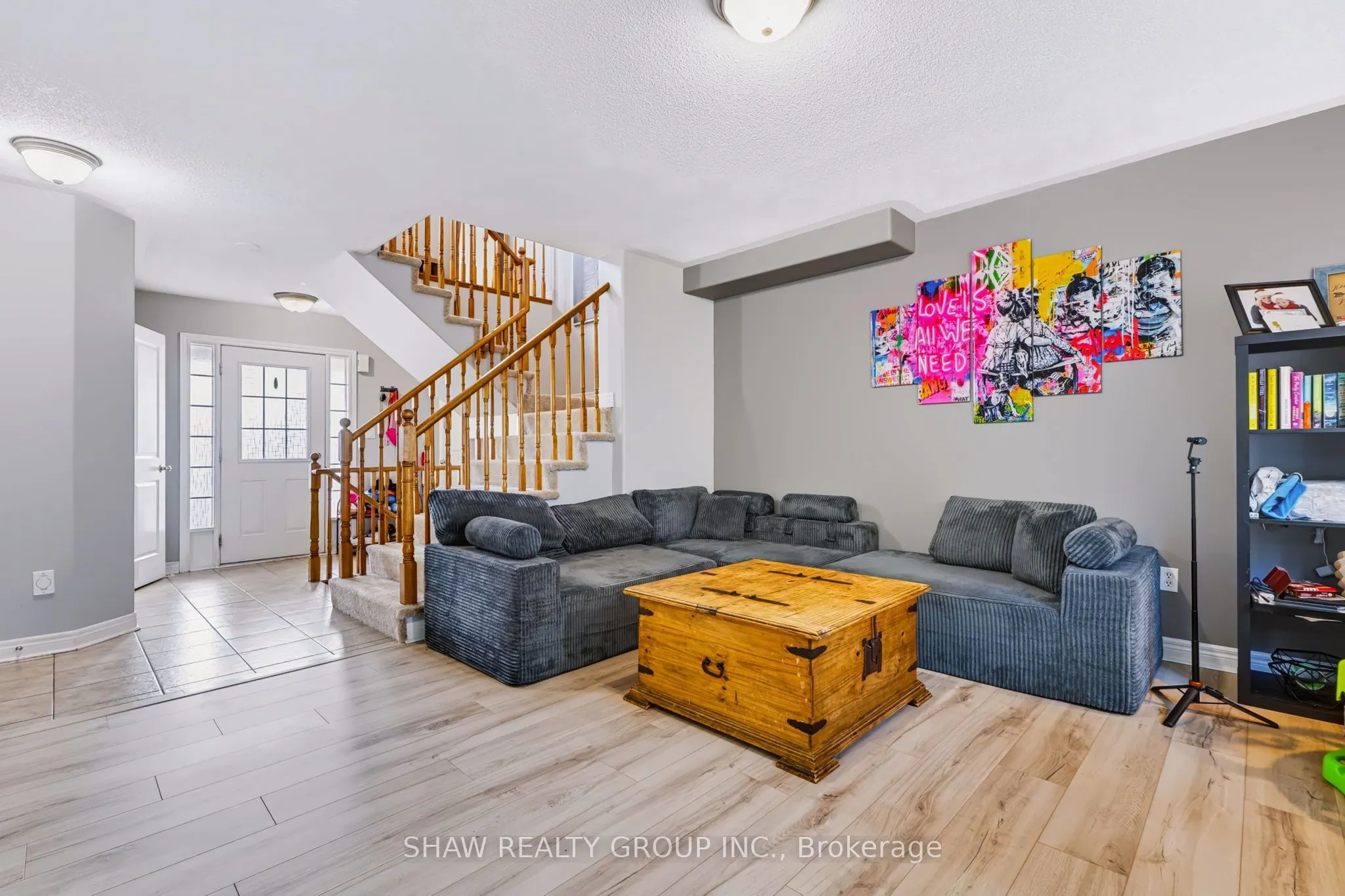 24 Fallingbrook Crescent