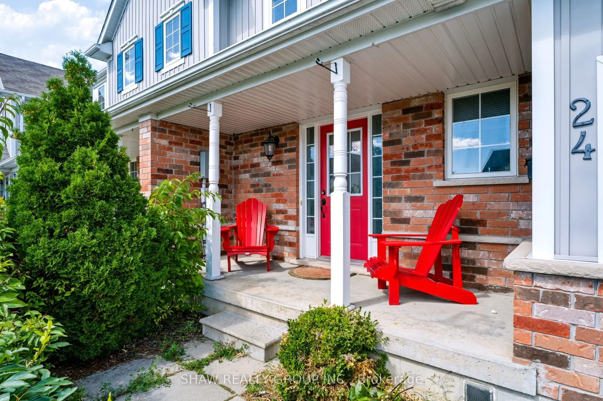 24 Fallingbrook Crescent