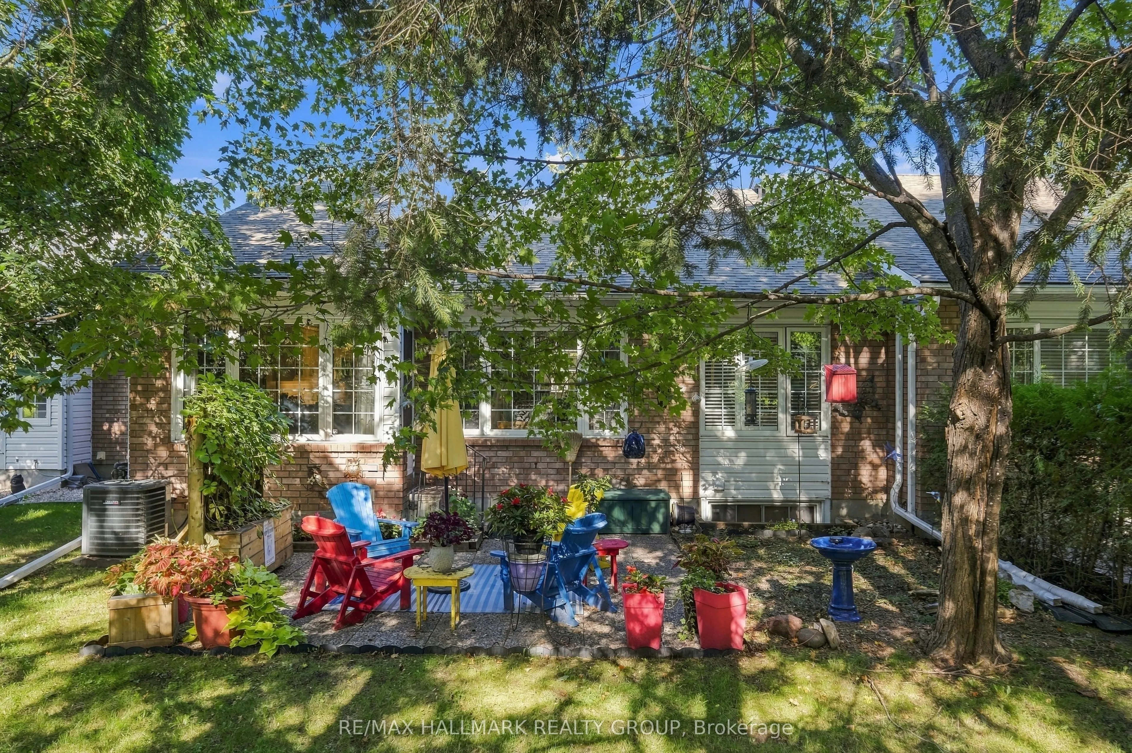 22 Grand Harbour Court #29