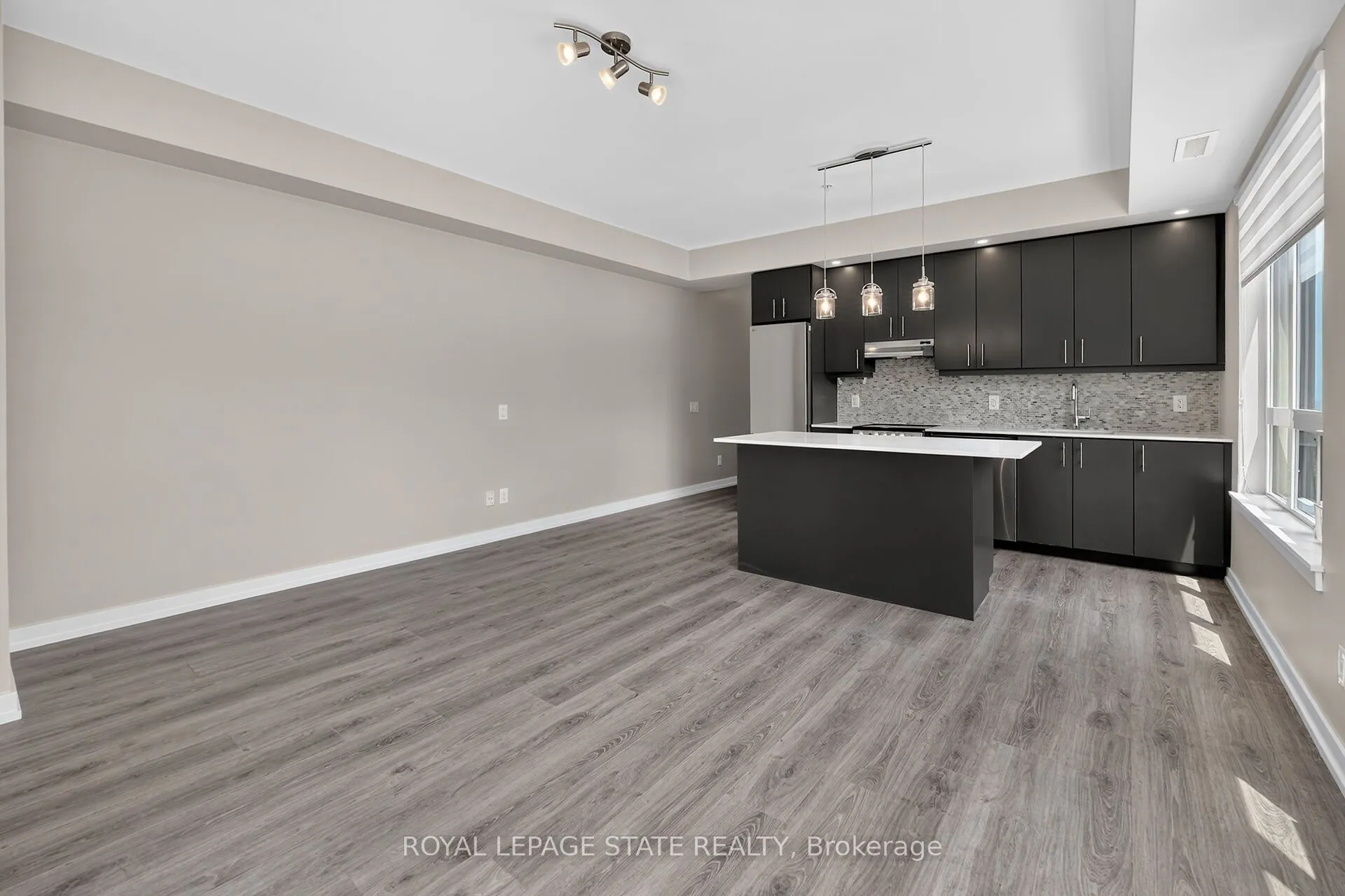 40 Esplanade Lane #206