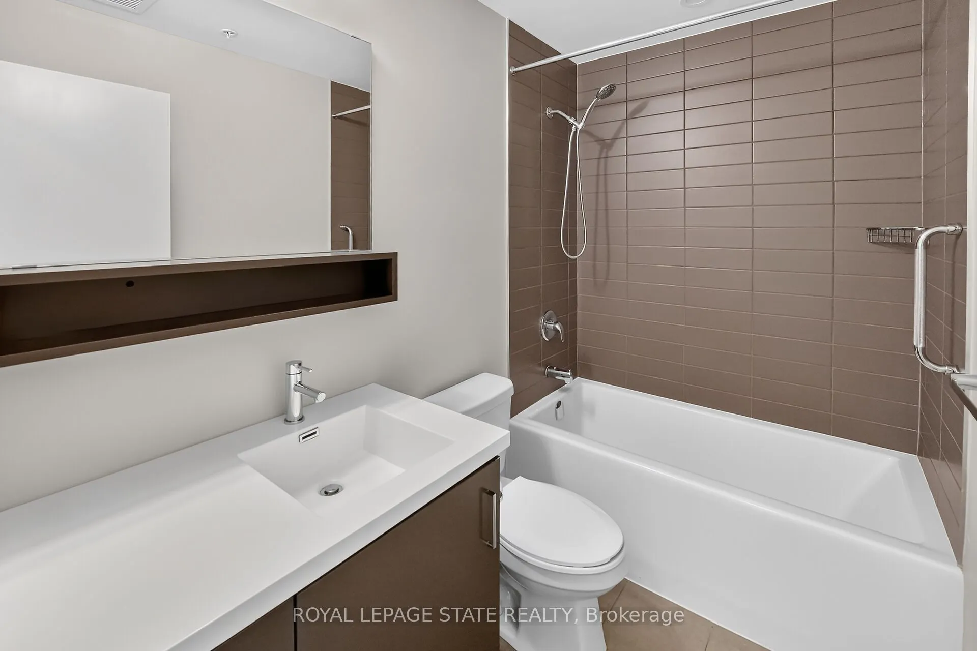40 Esplanade Lane #206