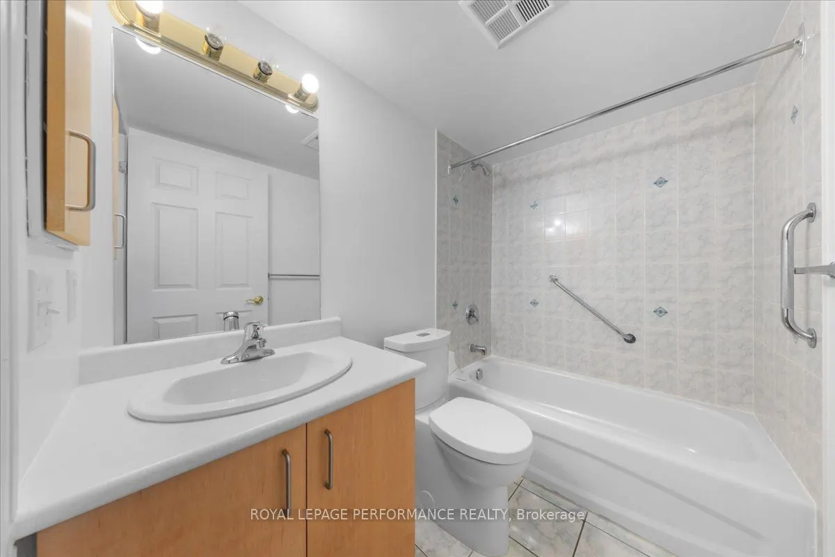 429 Somerset Street W #207