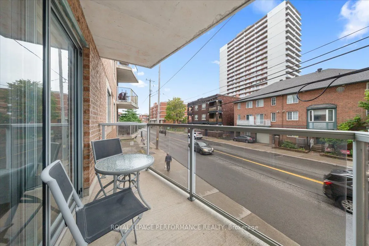 429 Somerset Street W #207
