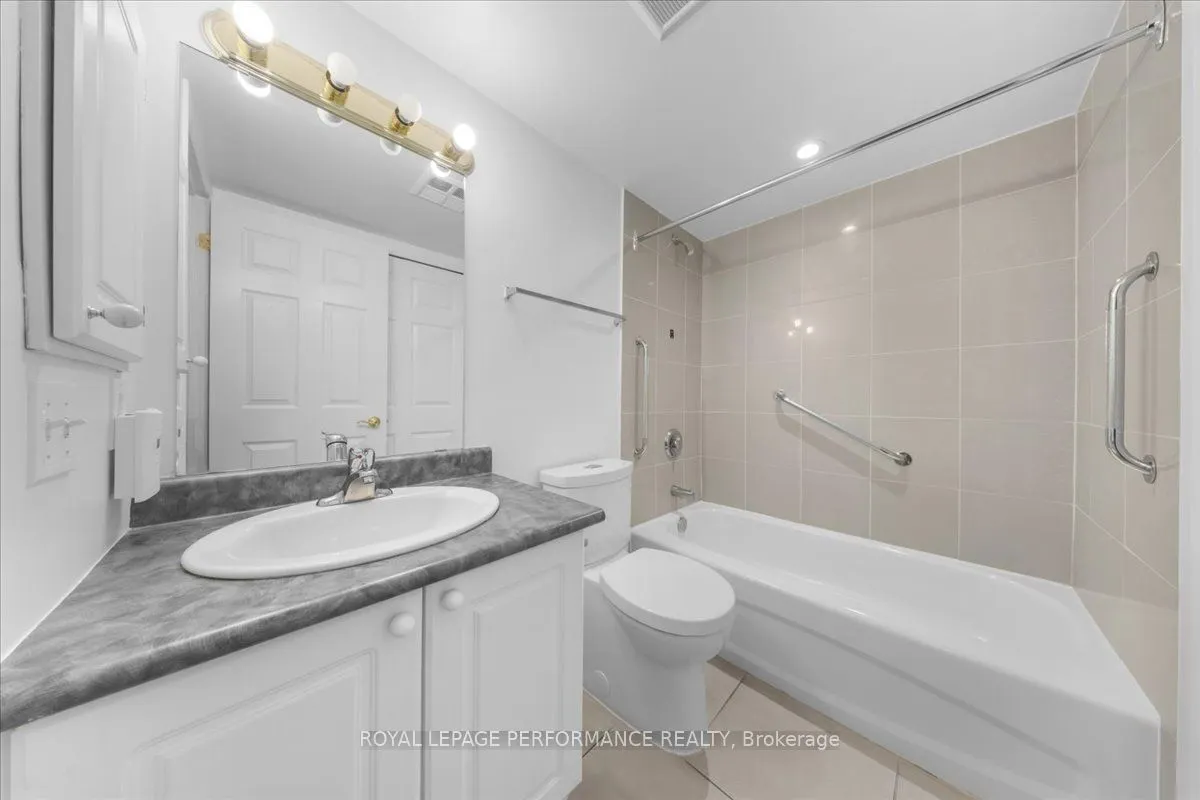 429 Somerset Street W #207