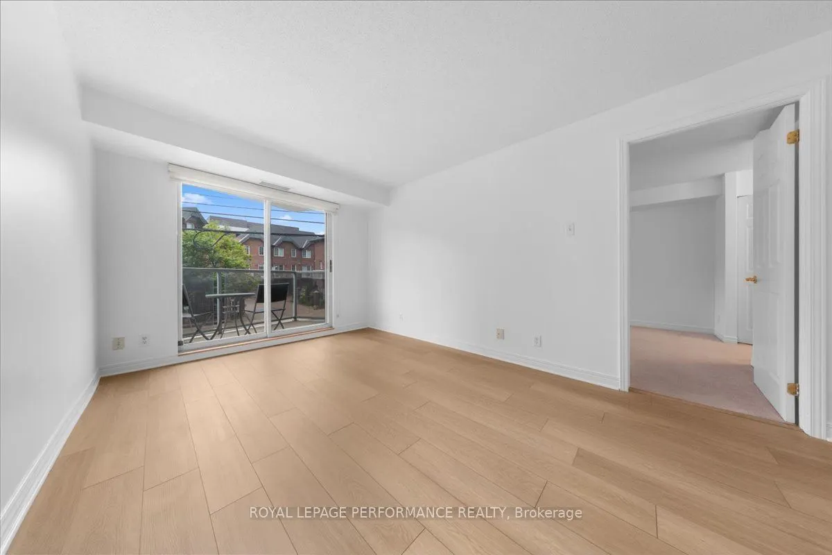 429 Somerset Street W #207
