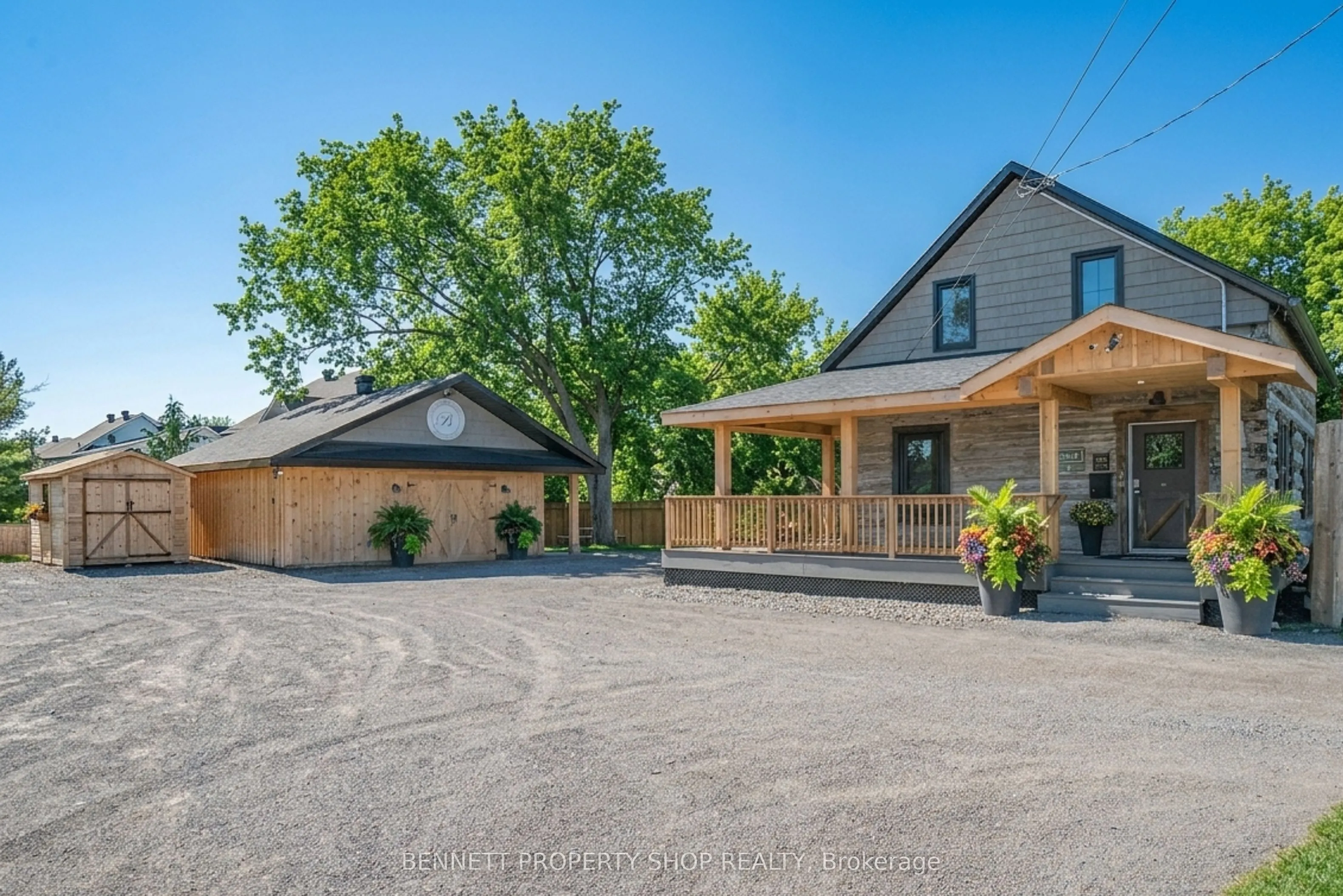 1194 Carp Road