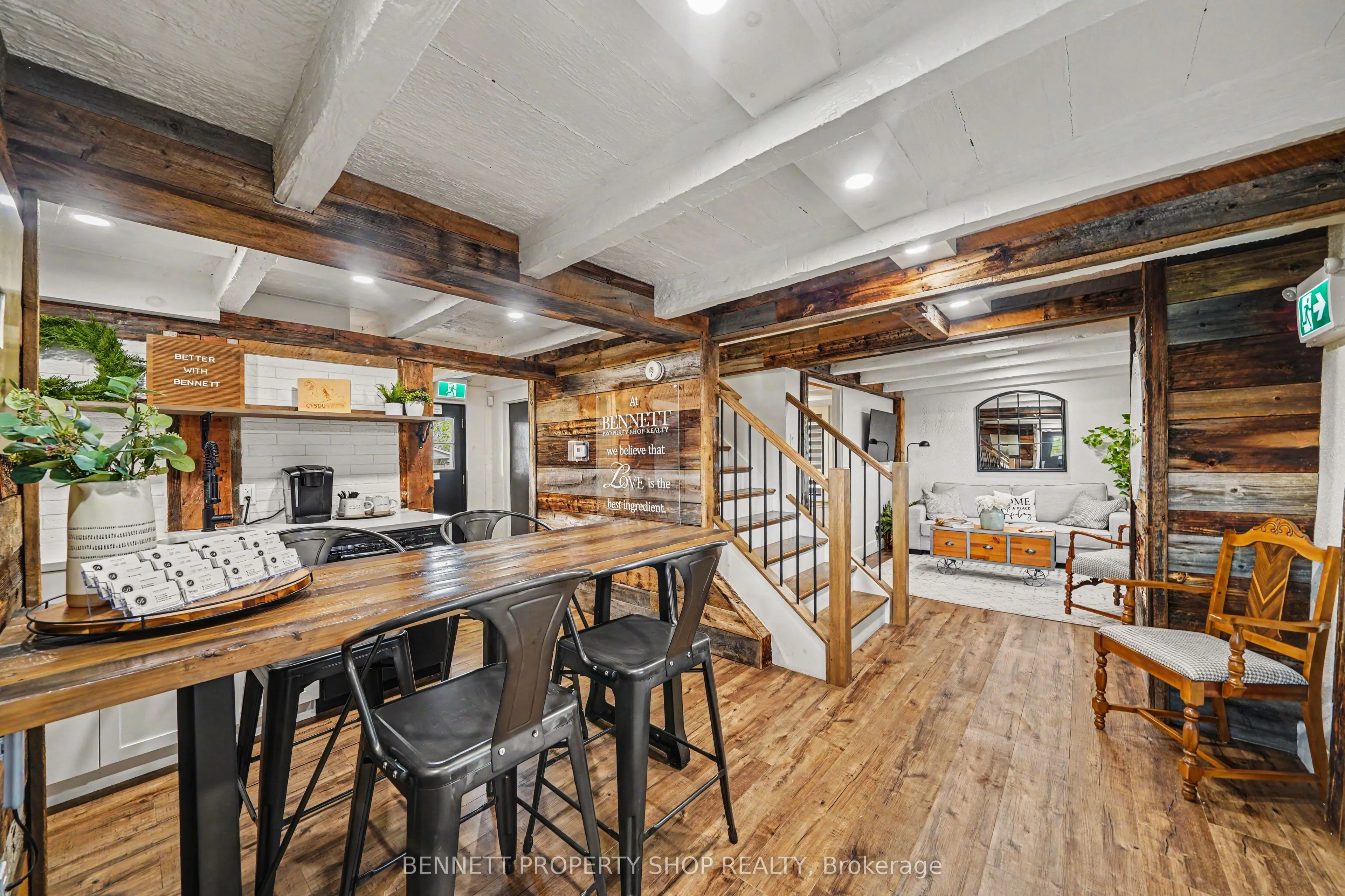 1194 Carp Road