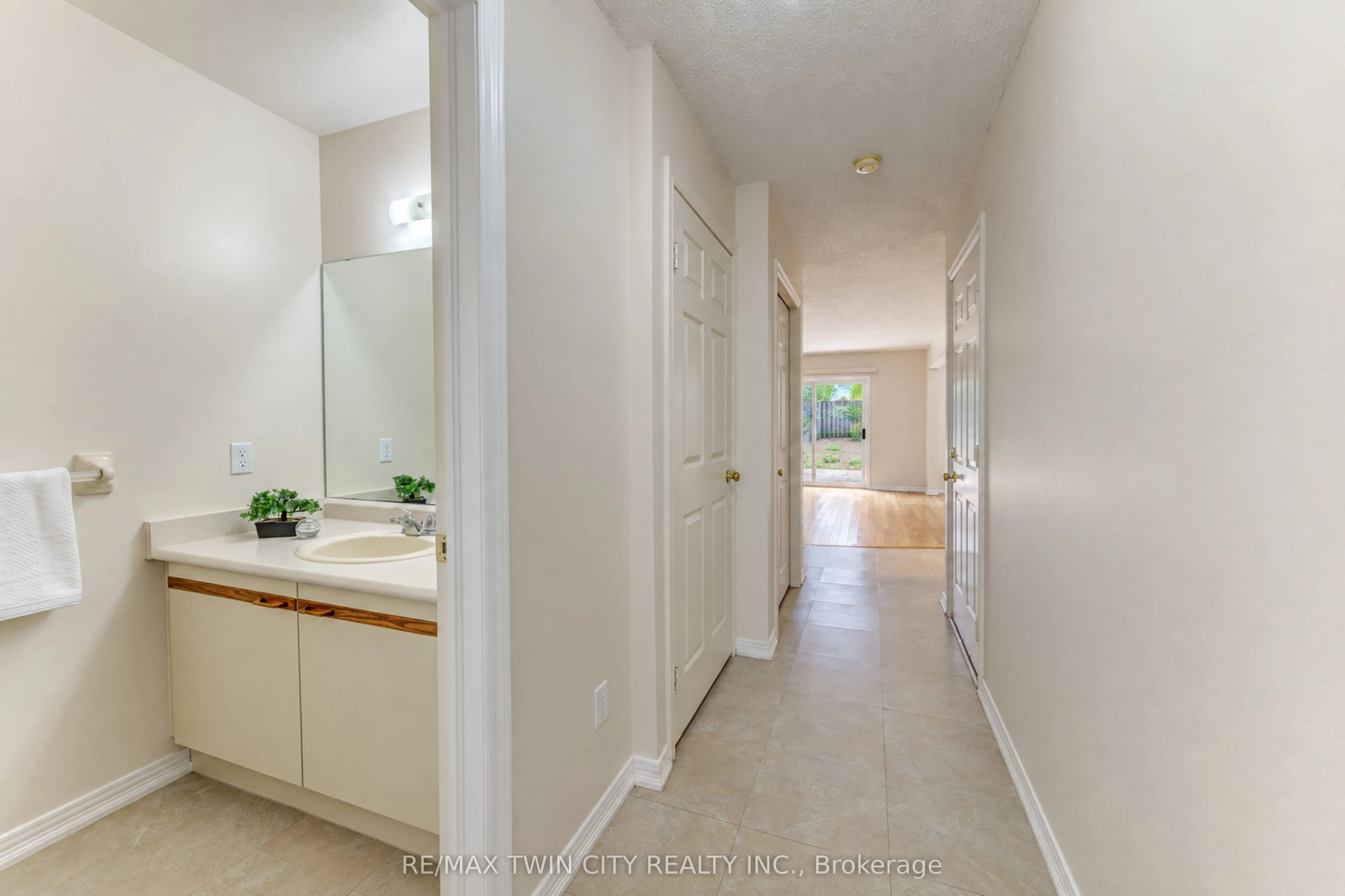 360 Cornridge Place #4