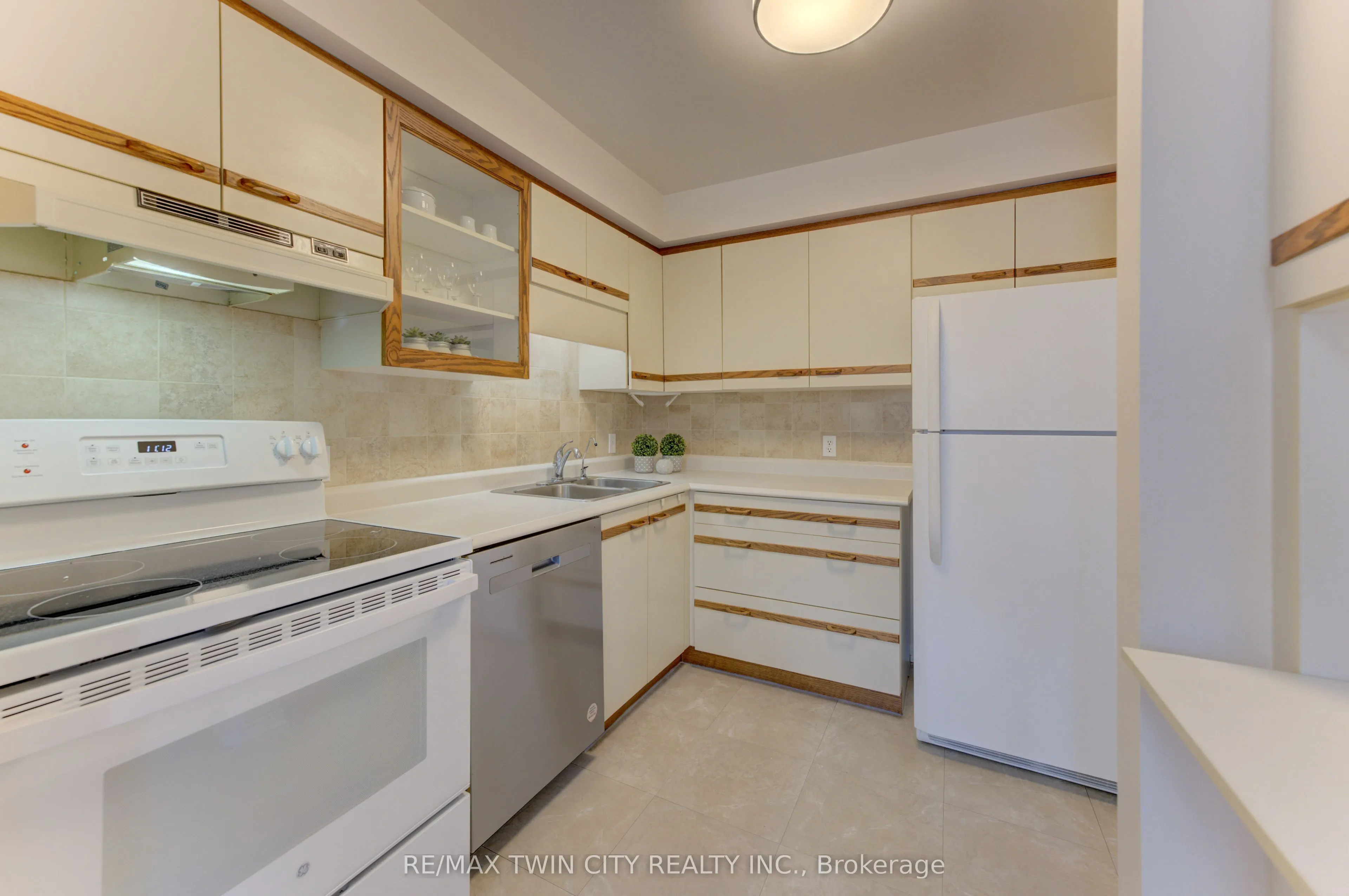 360 Cornridge Place #4