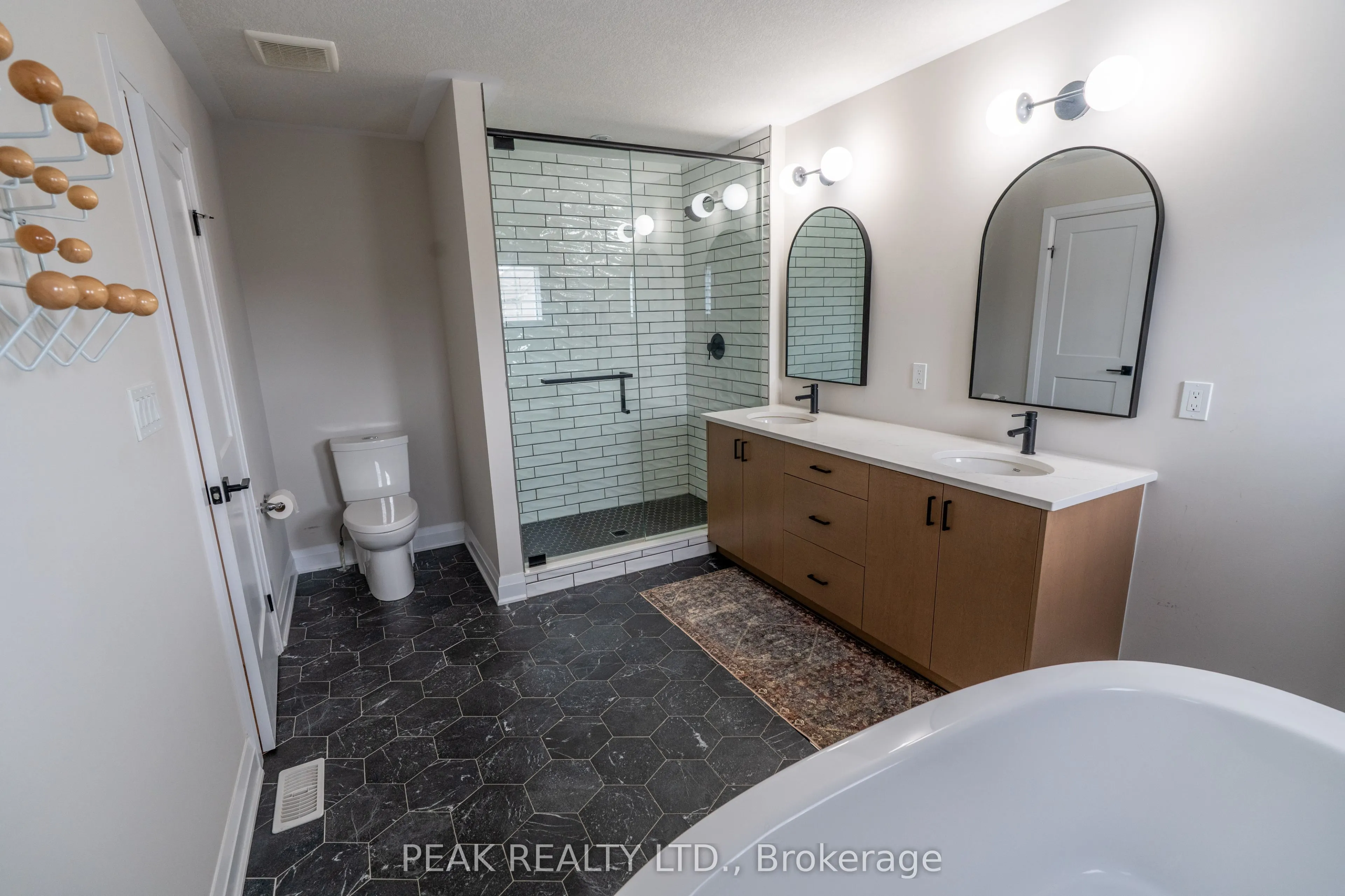 311 Chokecherry Crescent