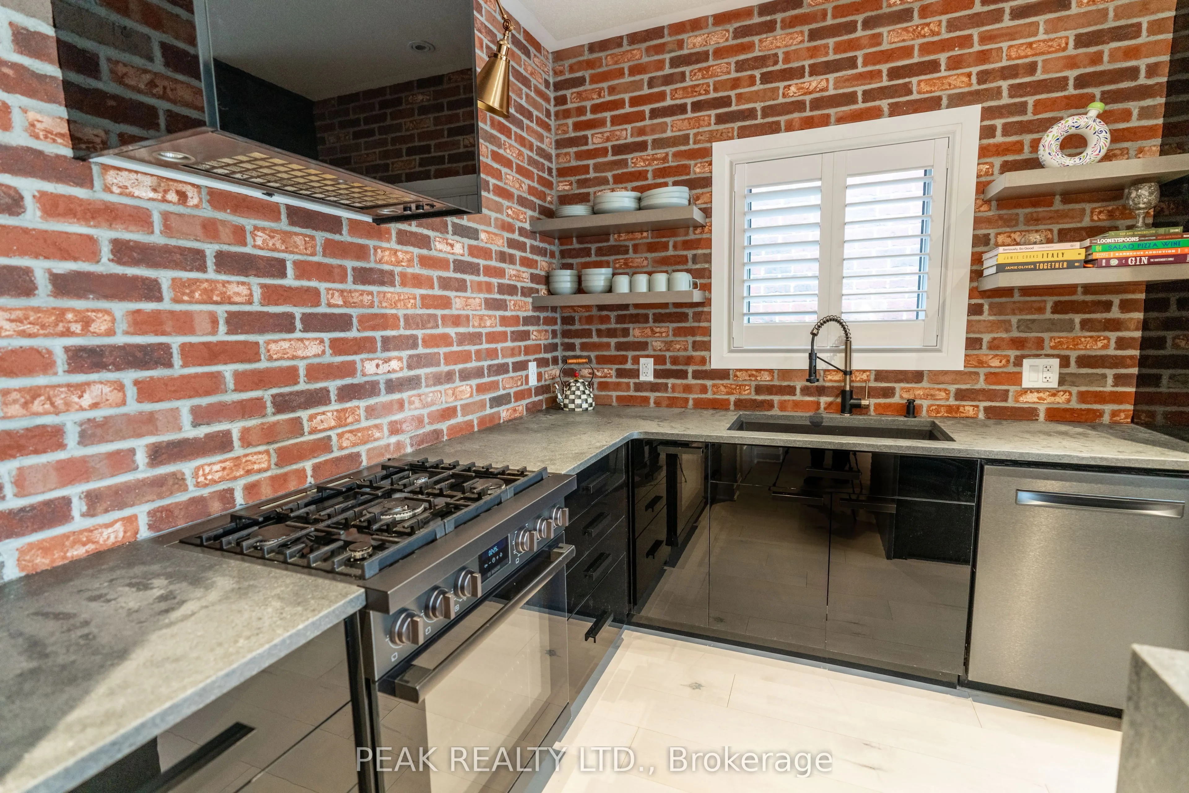 311 Chokecherry Crescent