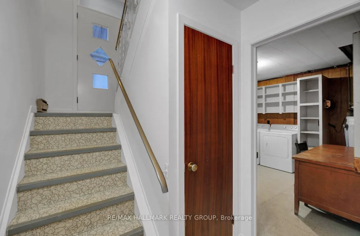 175 Carillon Street