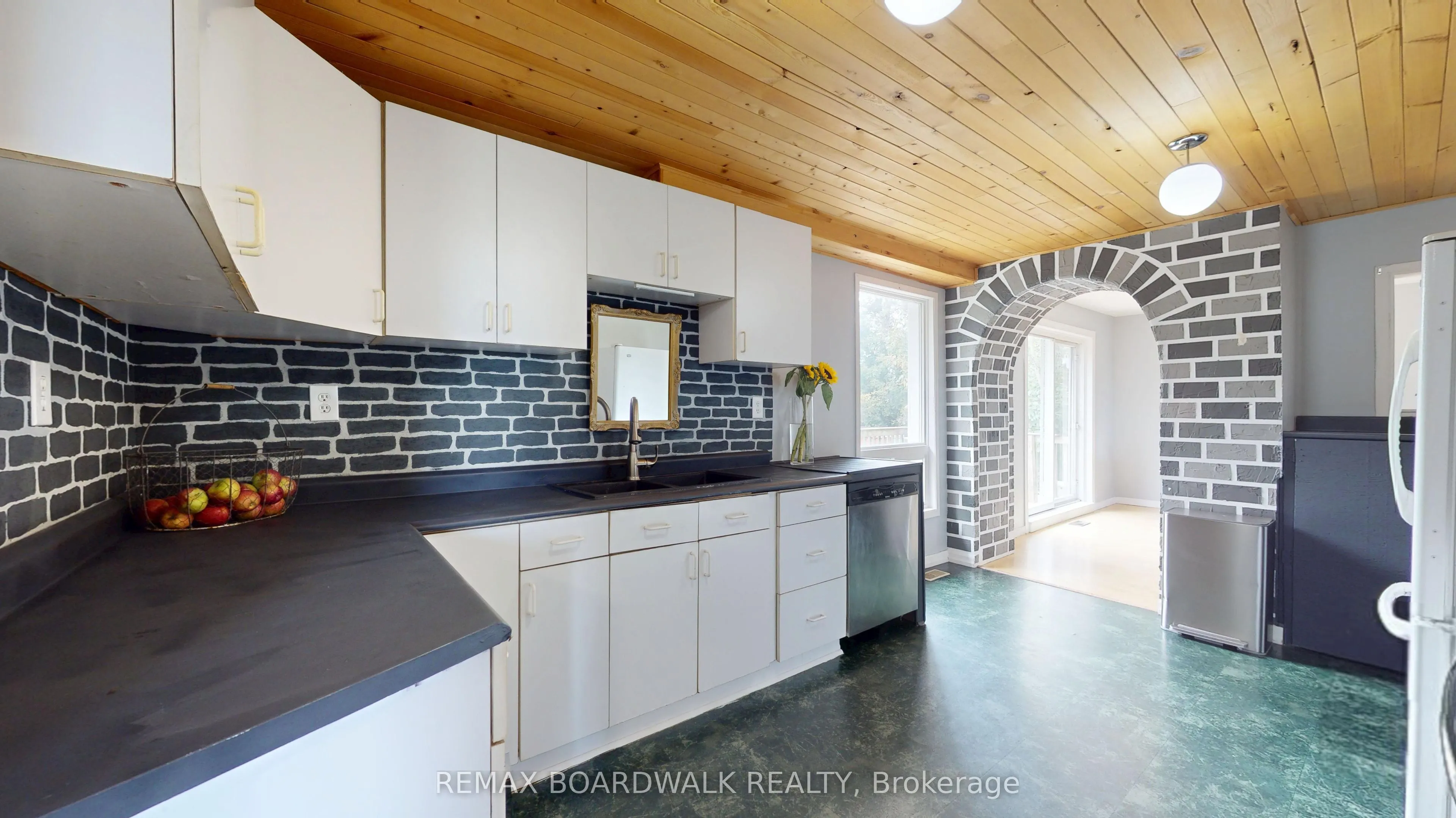 94 Quabbin Road