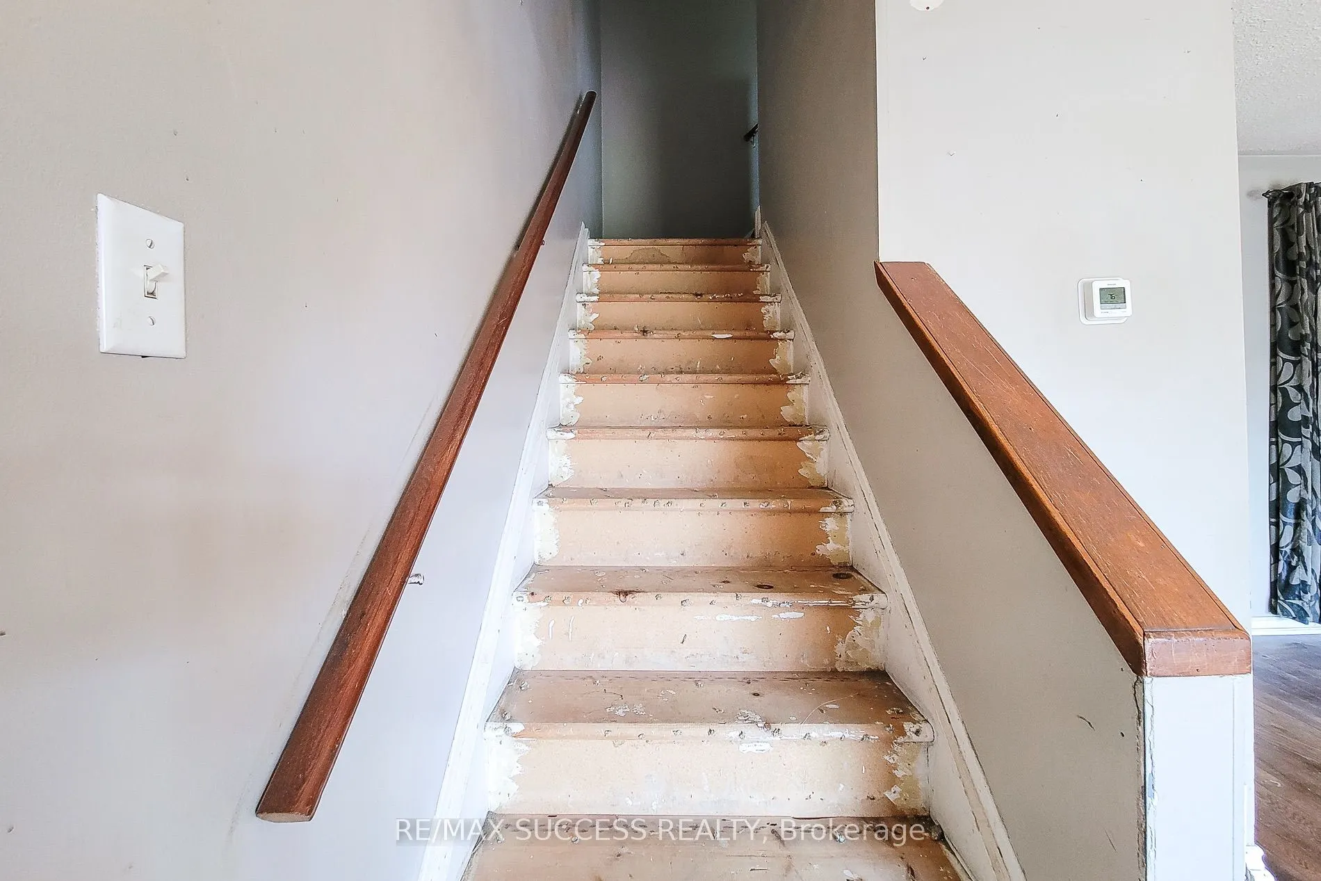 42 Enfield Crescent