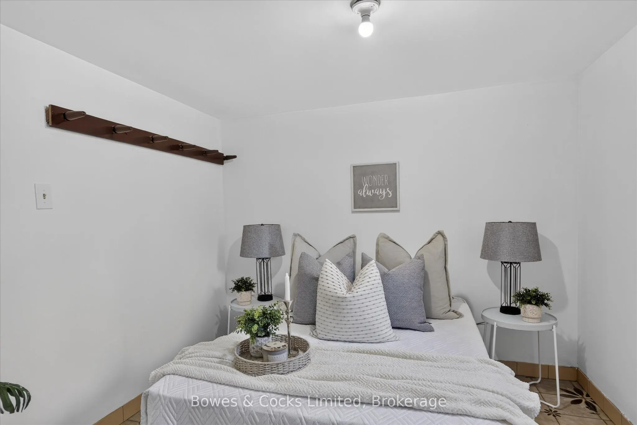79 Oakdene Crescent