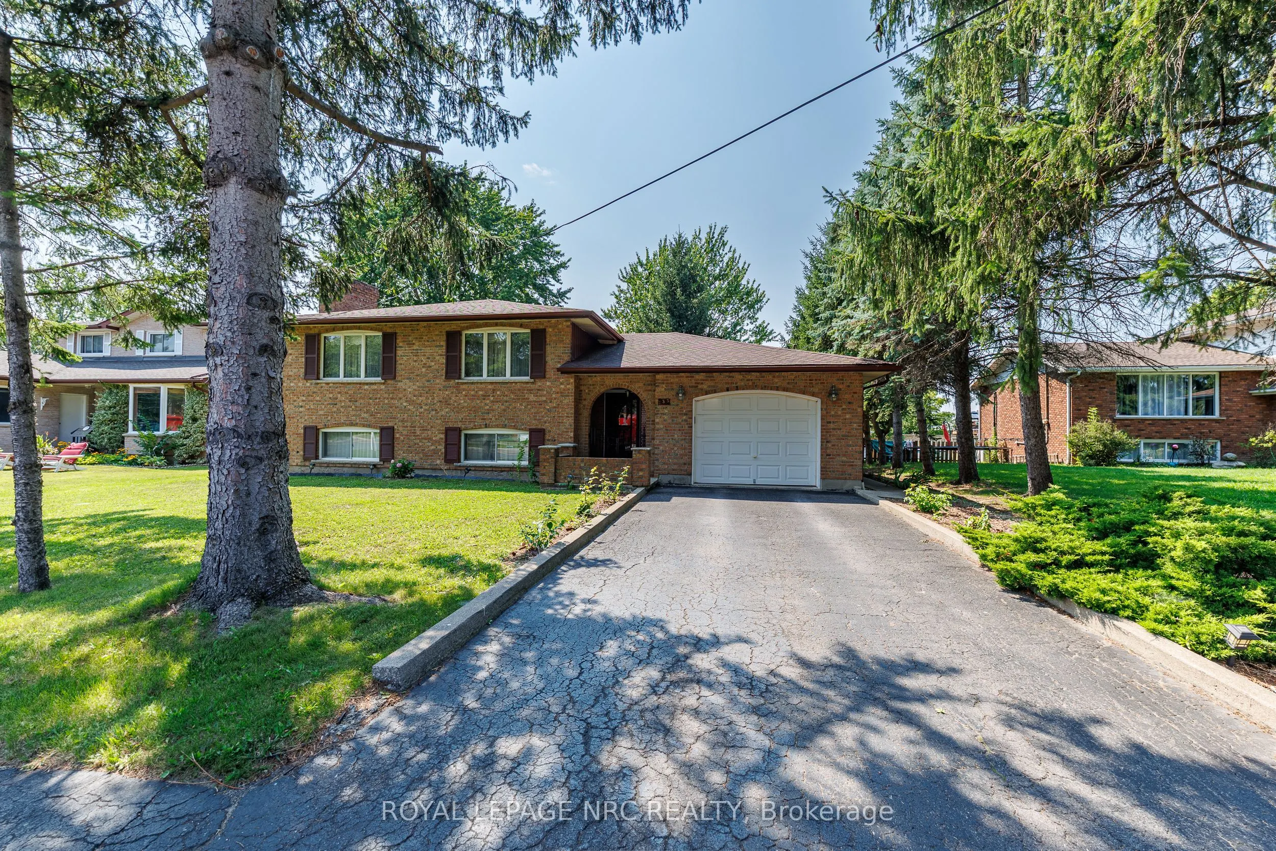 233 West Side Road