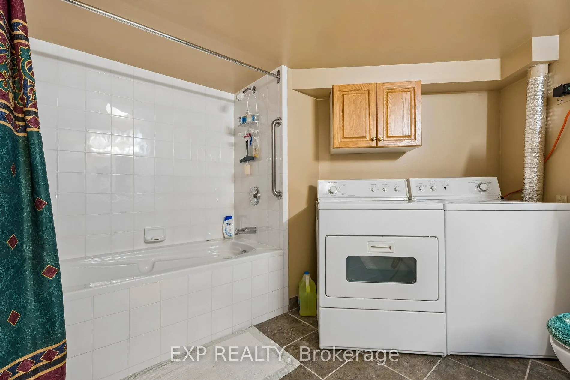 152 Dufferin Avenue #8