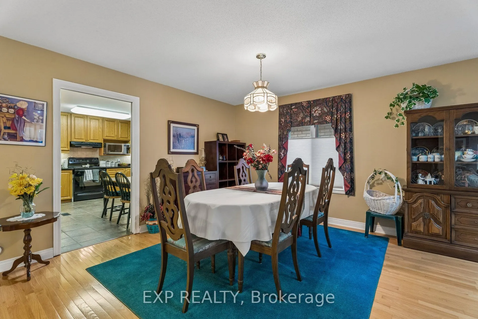 152 Dufferin Avenue #8