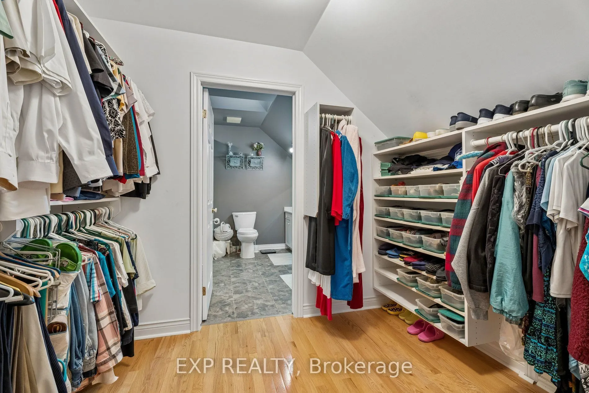 152 Dufferin Avenue #8