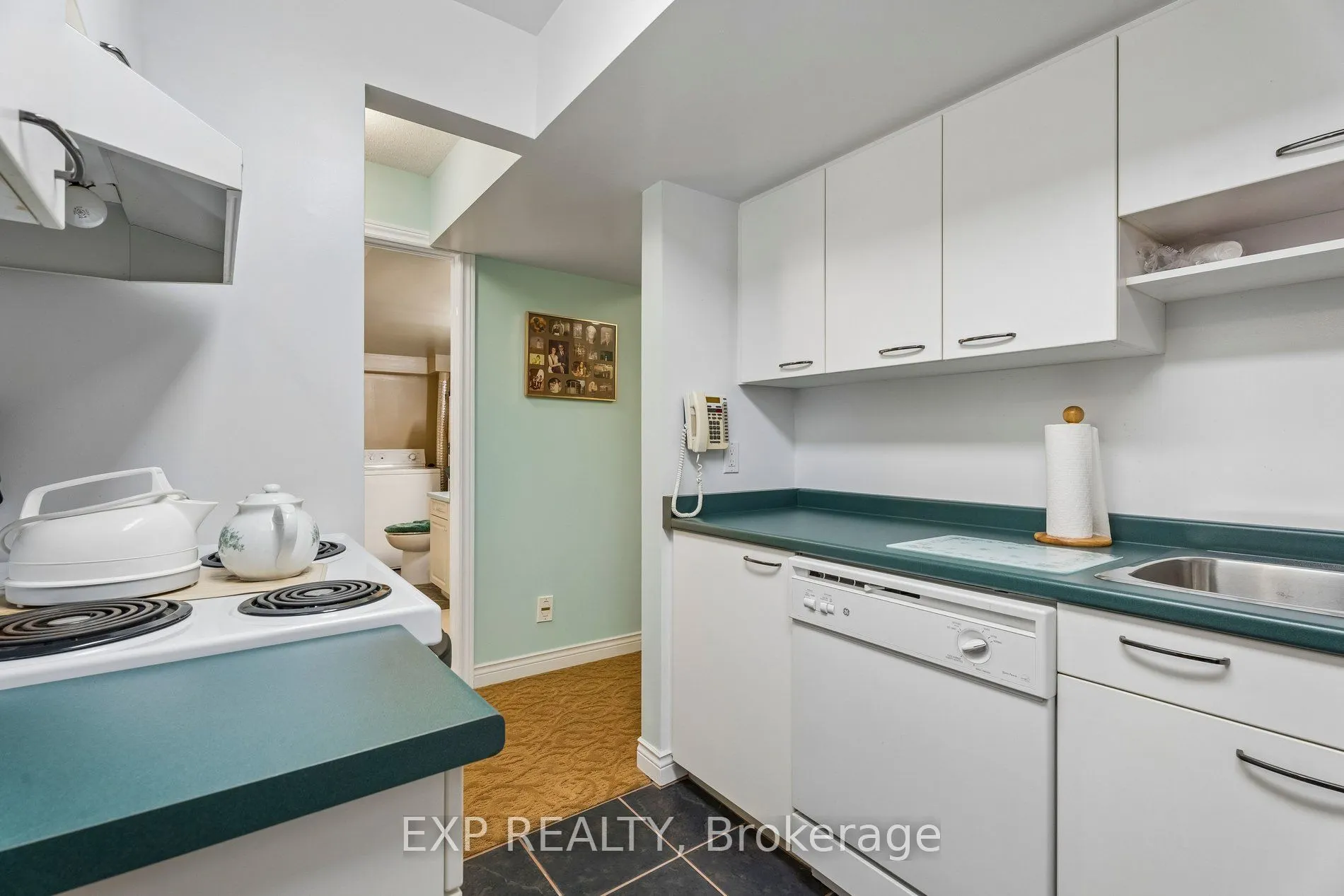 152 Dufferin Avenue #8