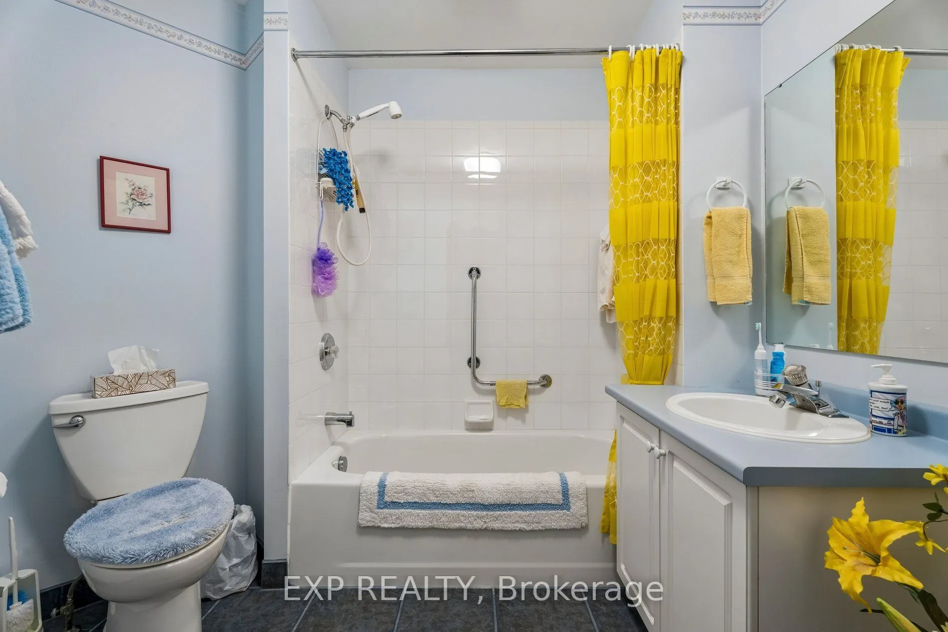152 Dufferin Avenue #8