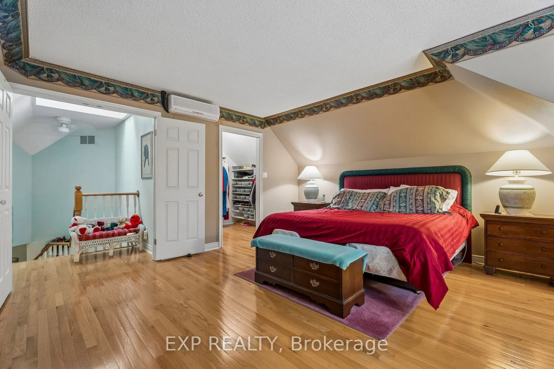 152 Dufferin Avenue #8