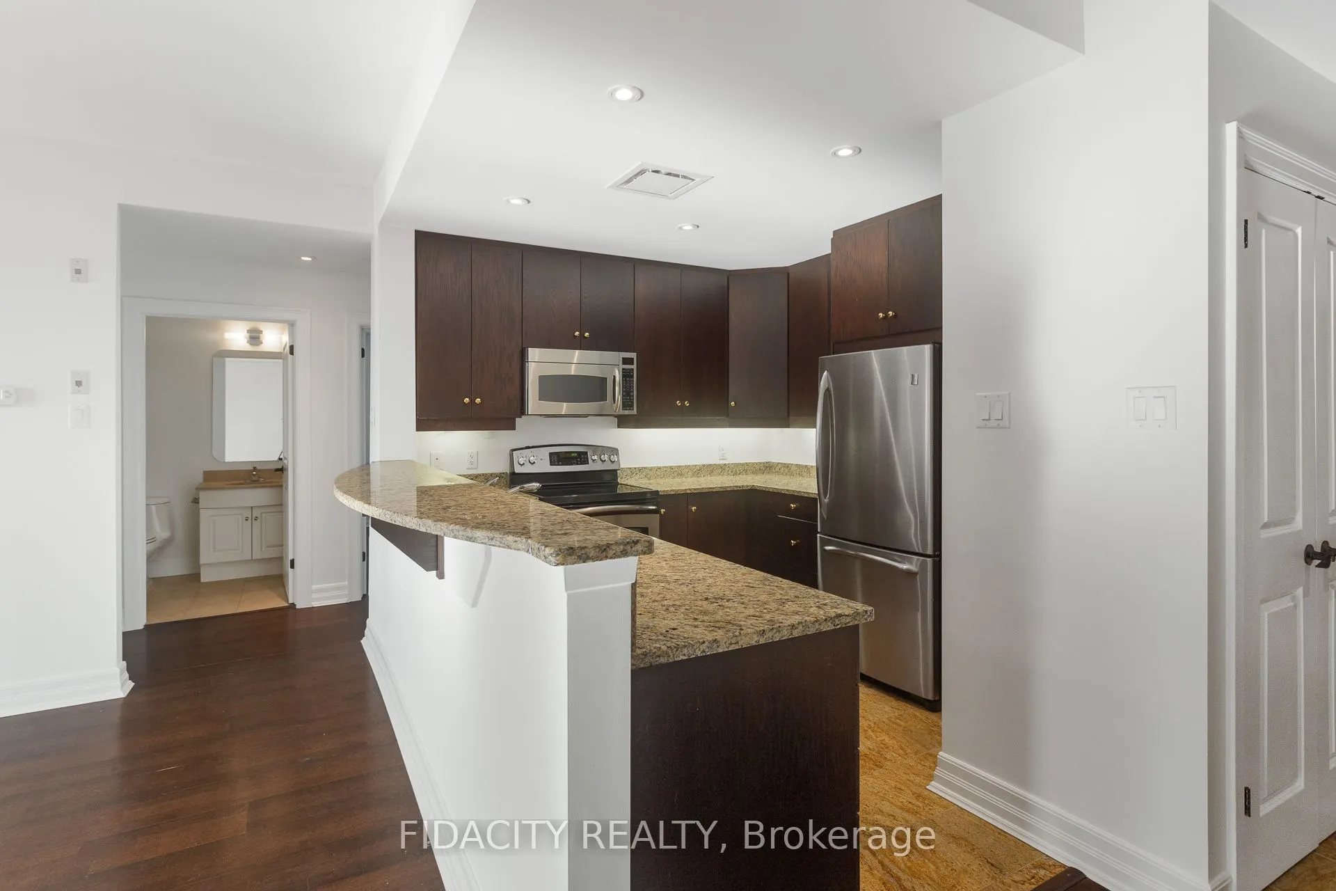 320 Mcleod Street #302