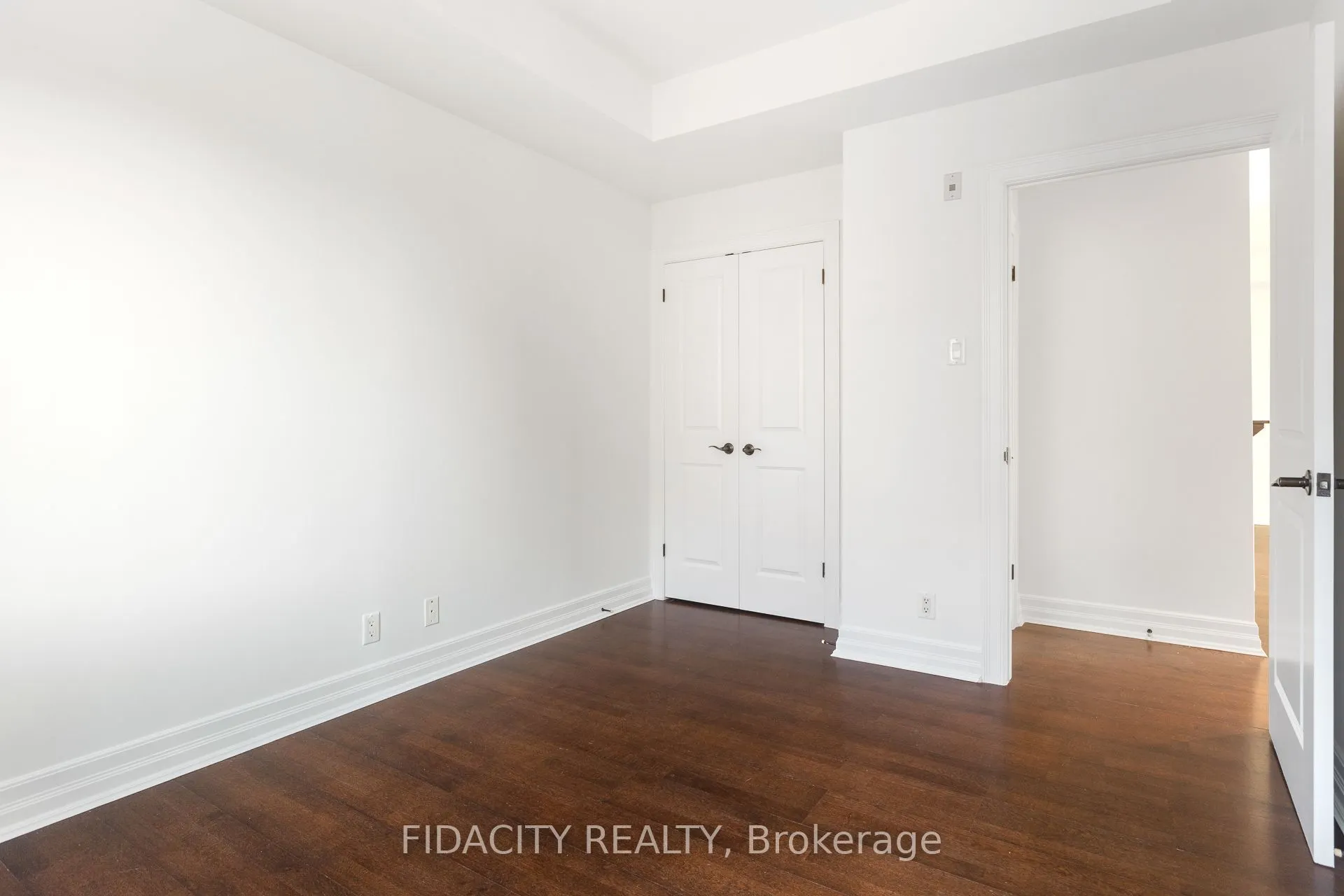 320 Mcleod Street #302