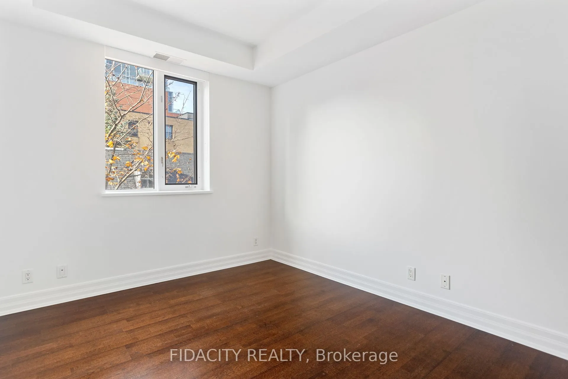 320 Mcleod Street #302