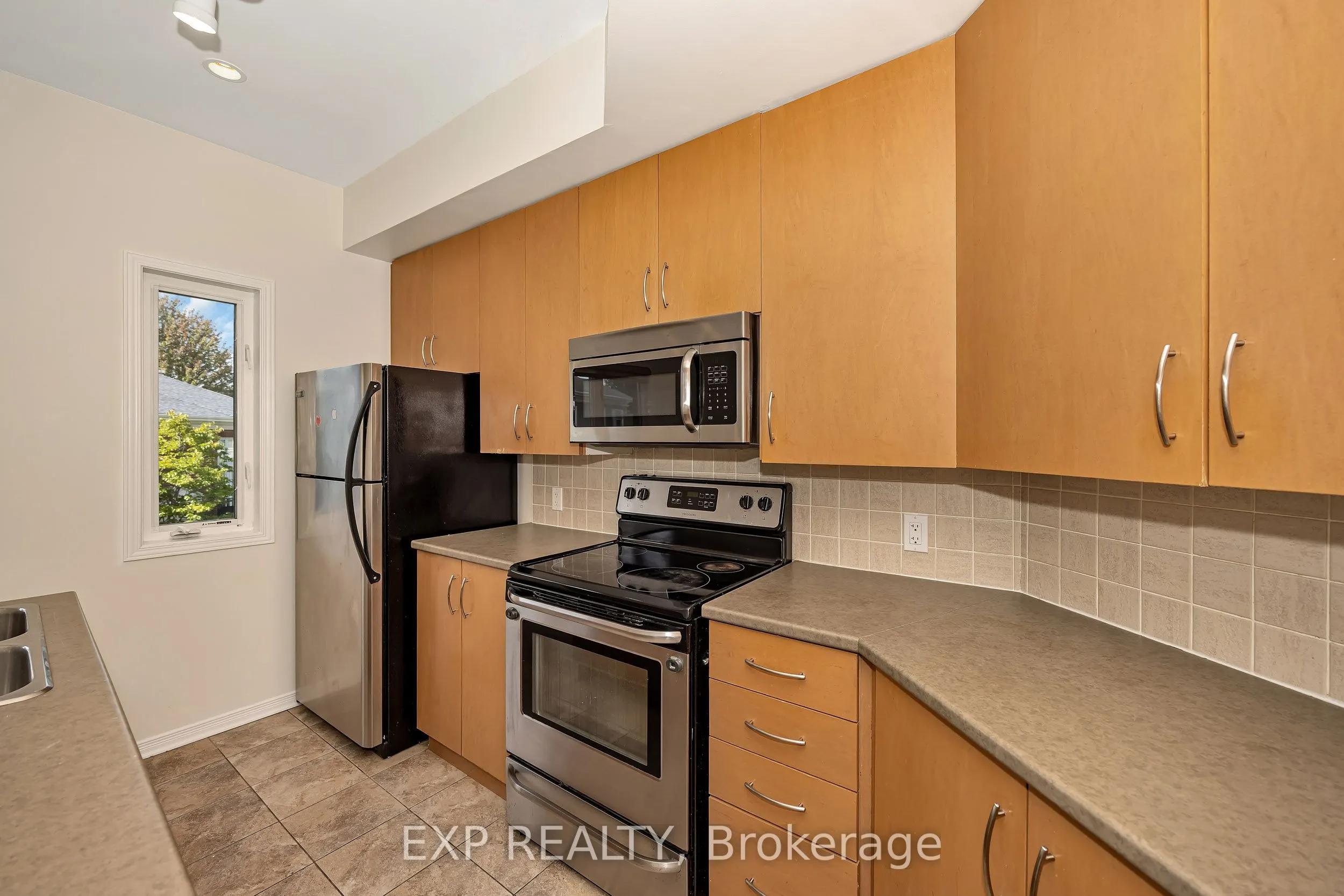 29 Jardin Private E #295