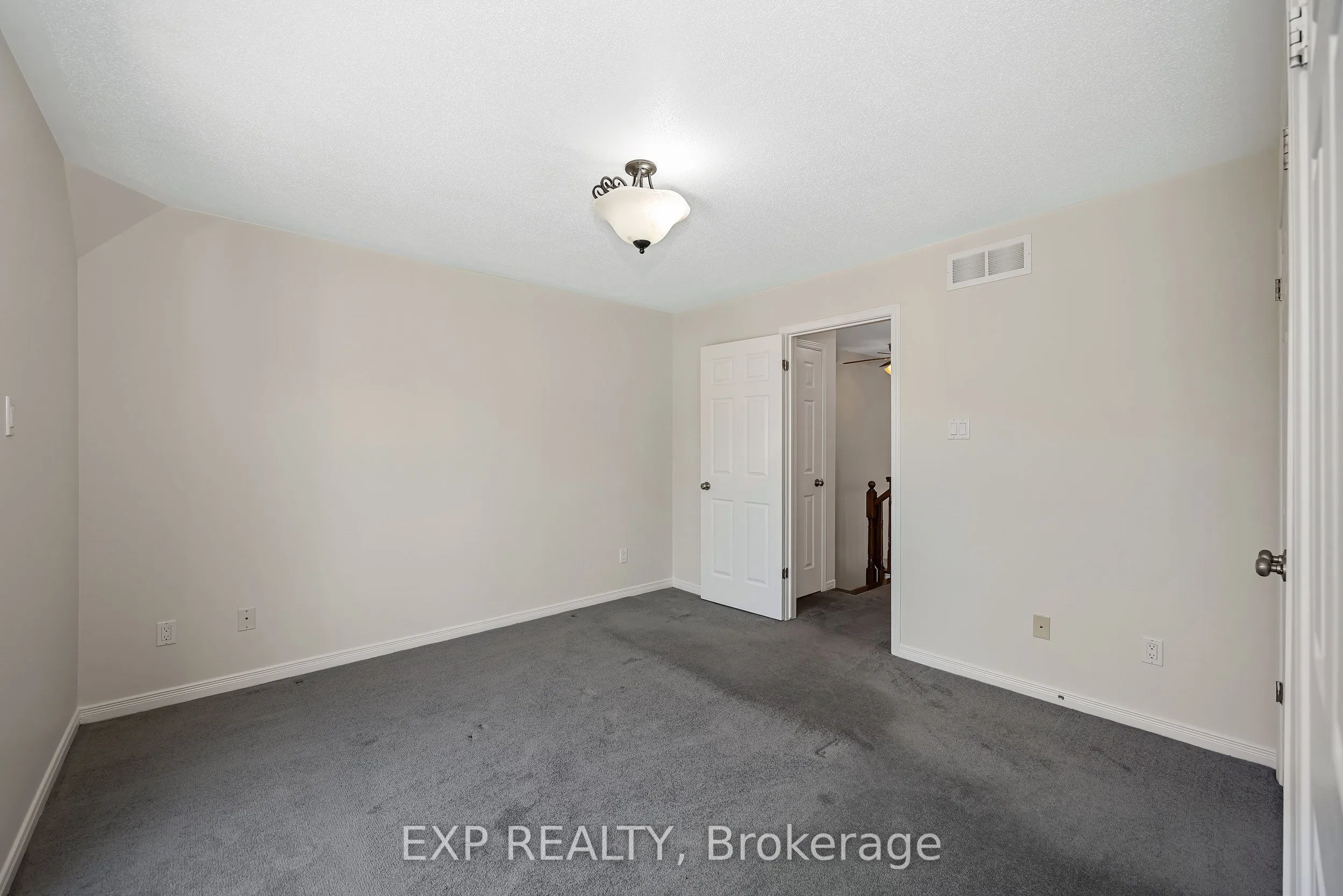 29 Jardin Private E #295