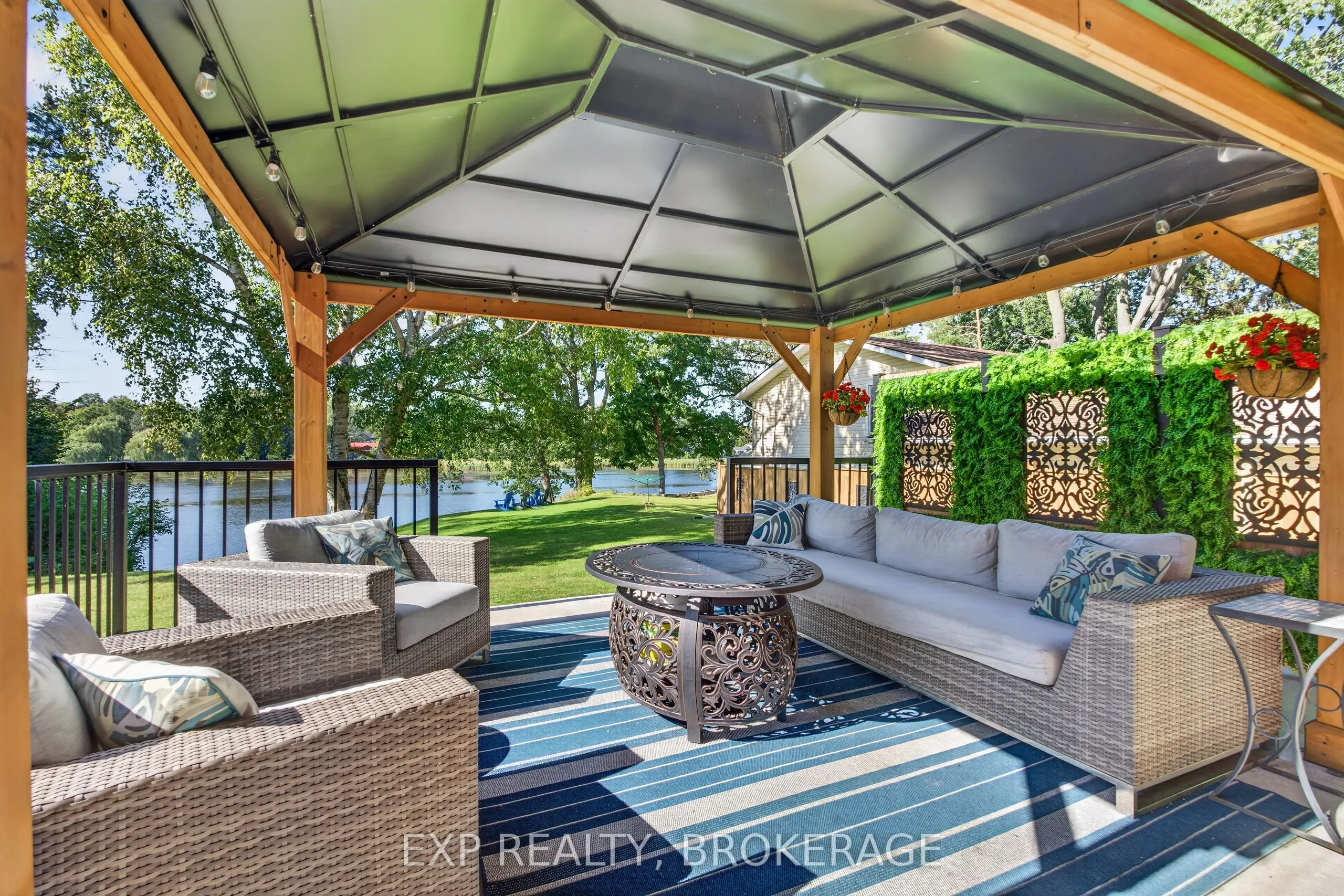 109 RIVER Road