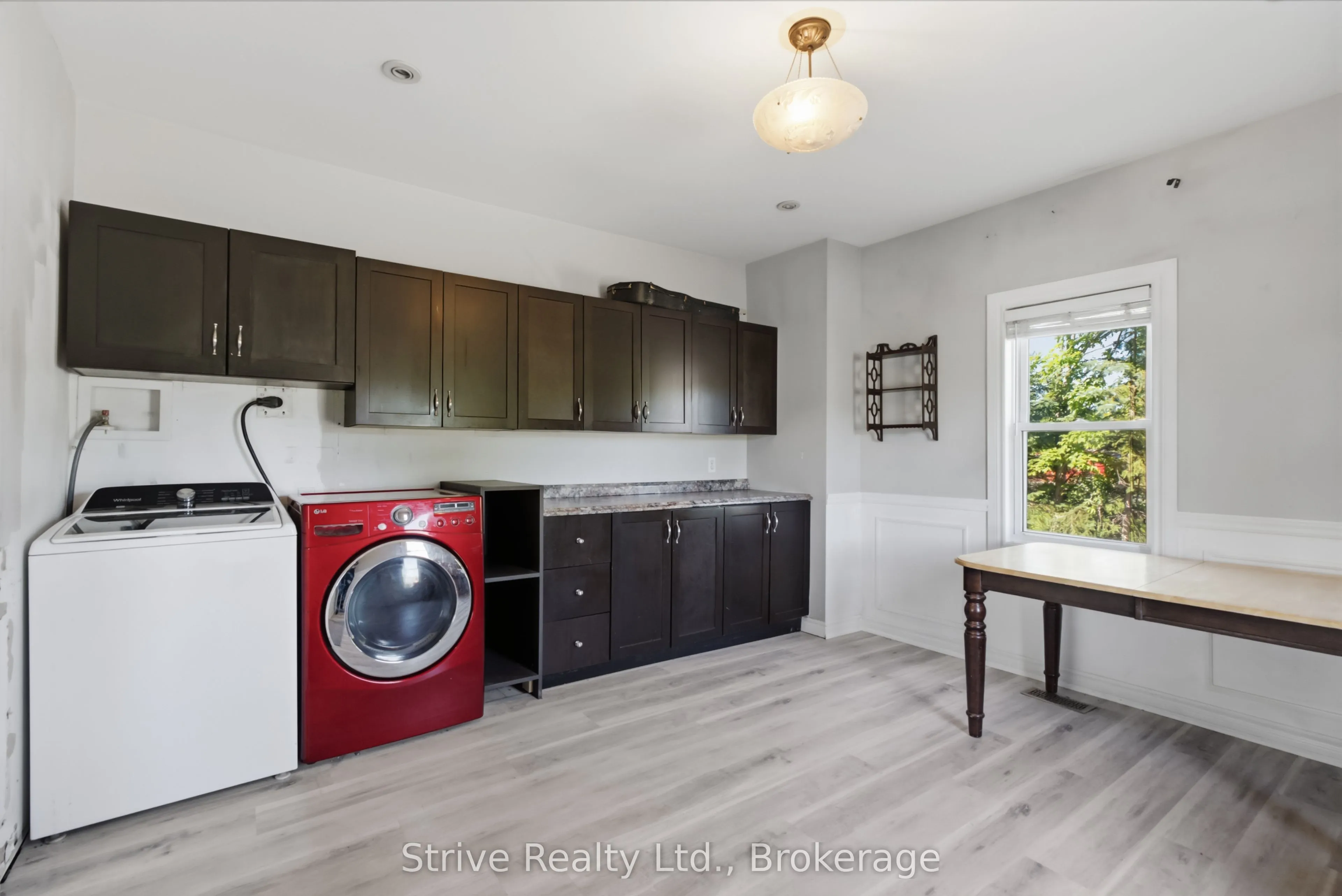 116 Concession Street W