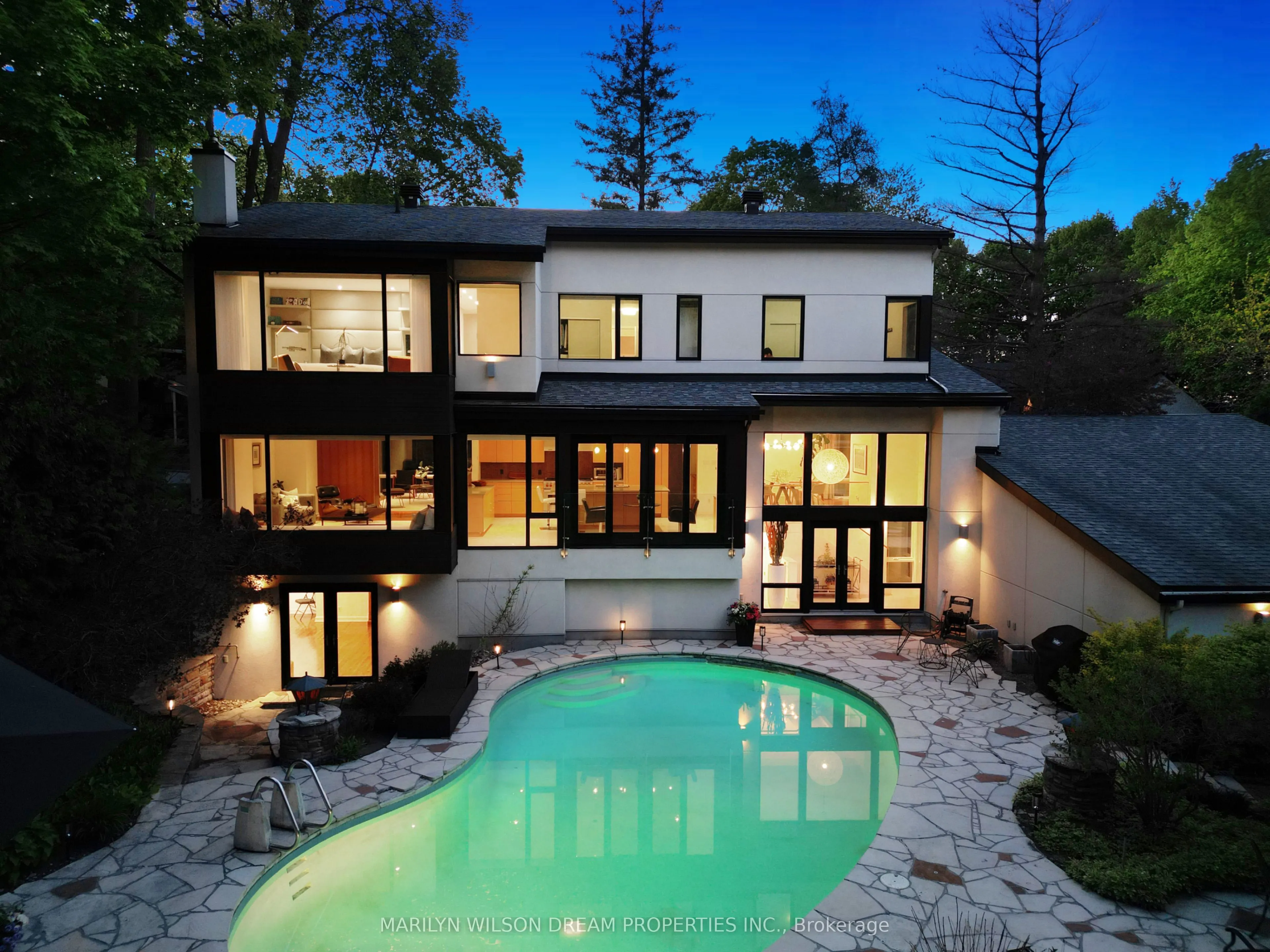 10 Burrows Road