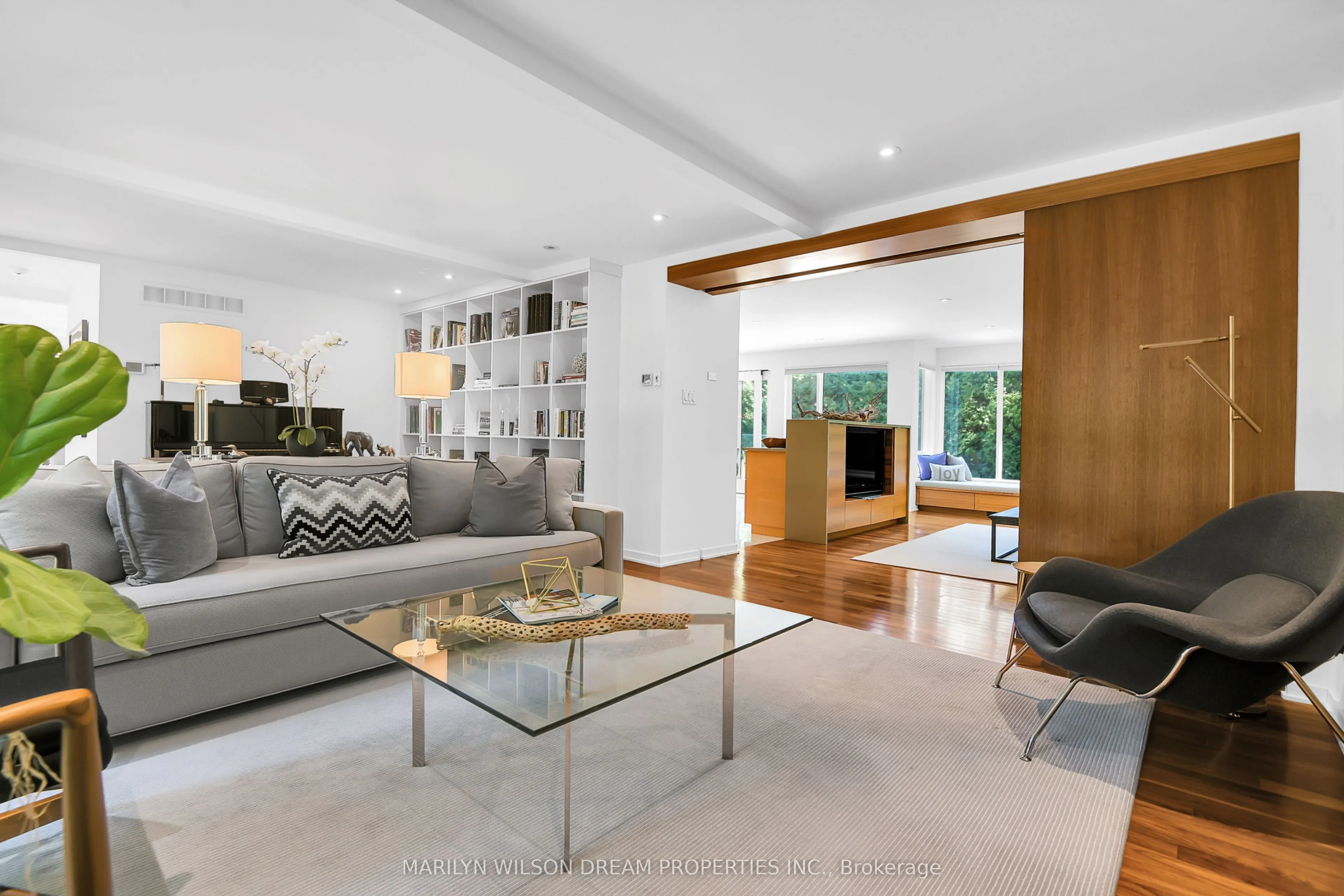 10 Burrows Road