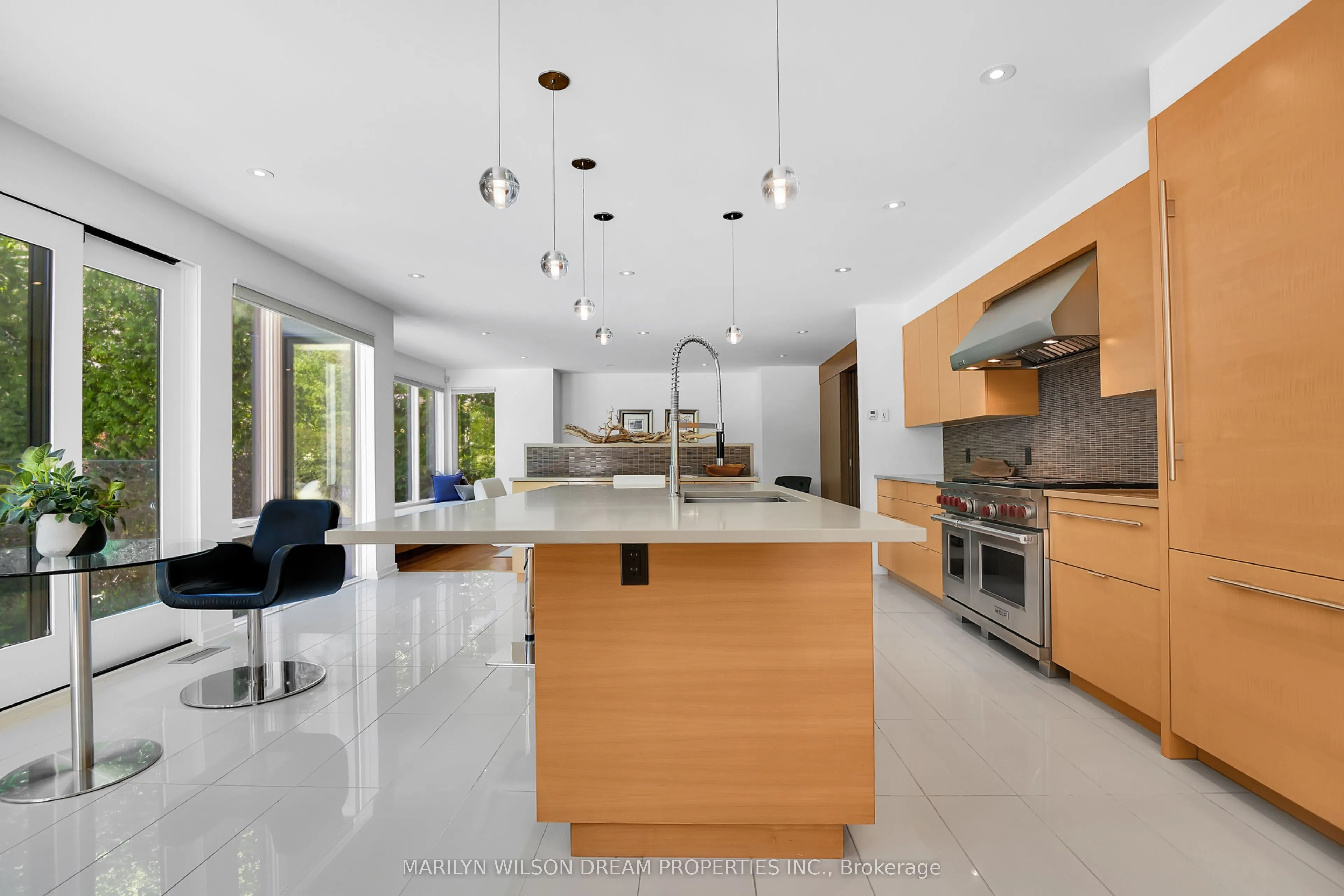 10 Burrows Road