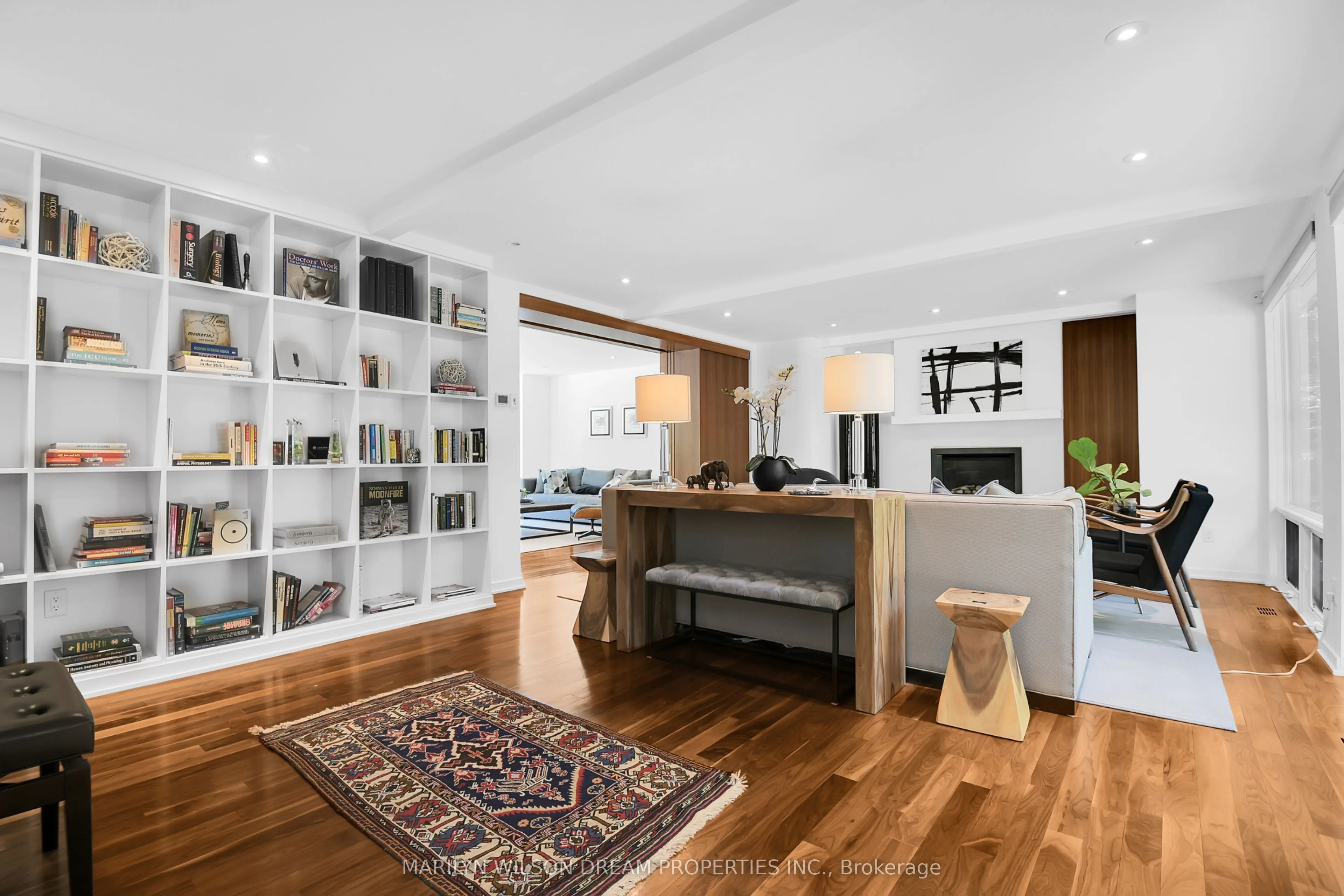 10 Burrows Road