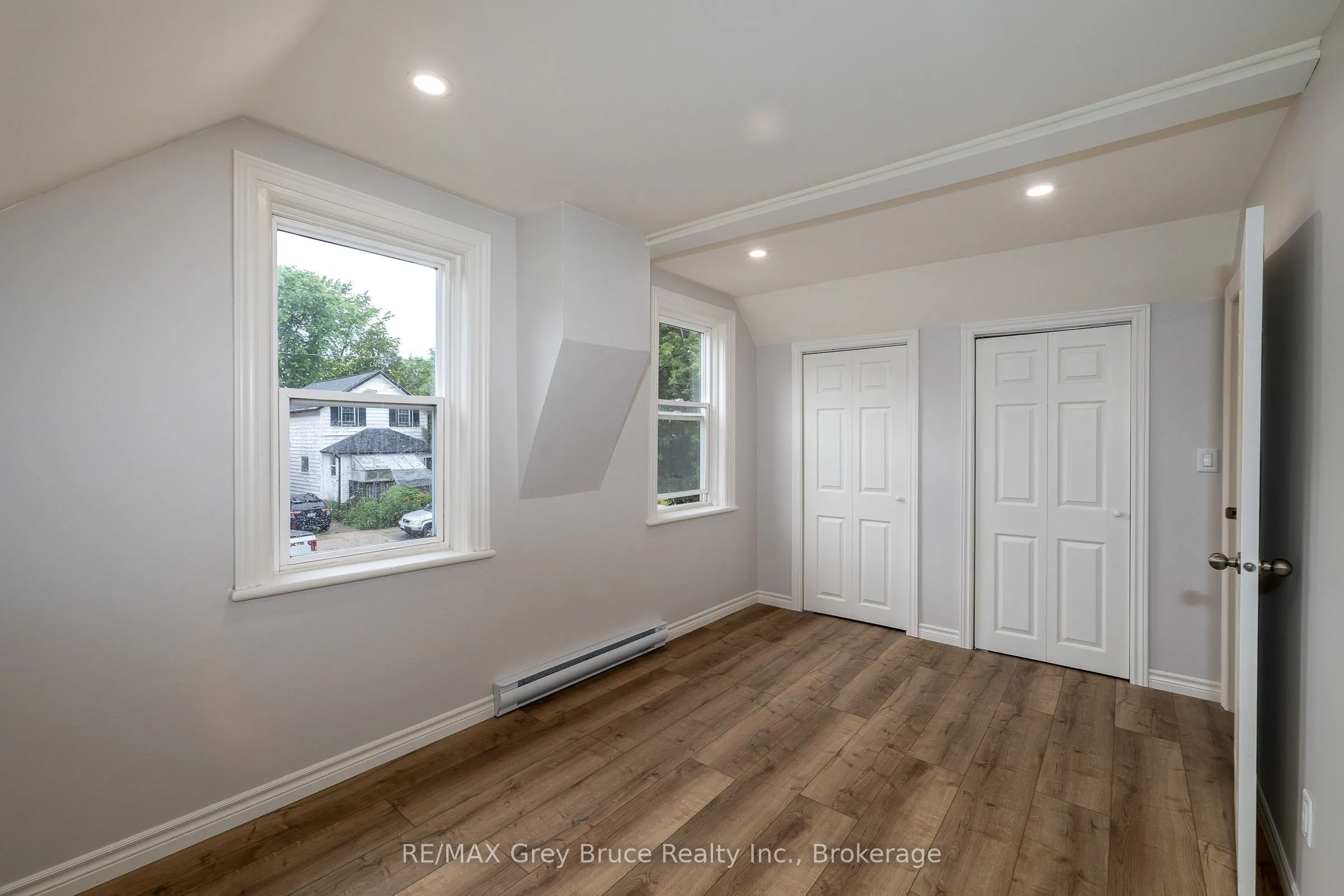 1131 3rd Avenue W