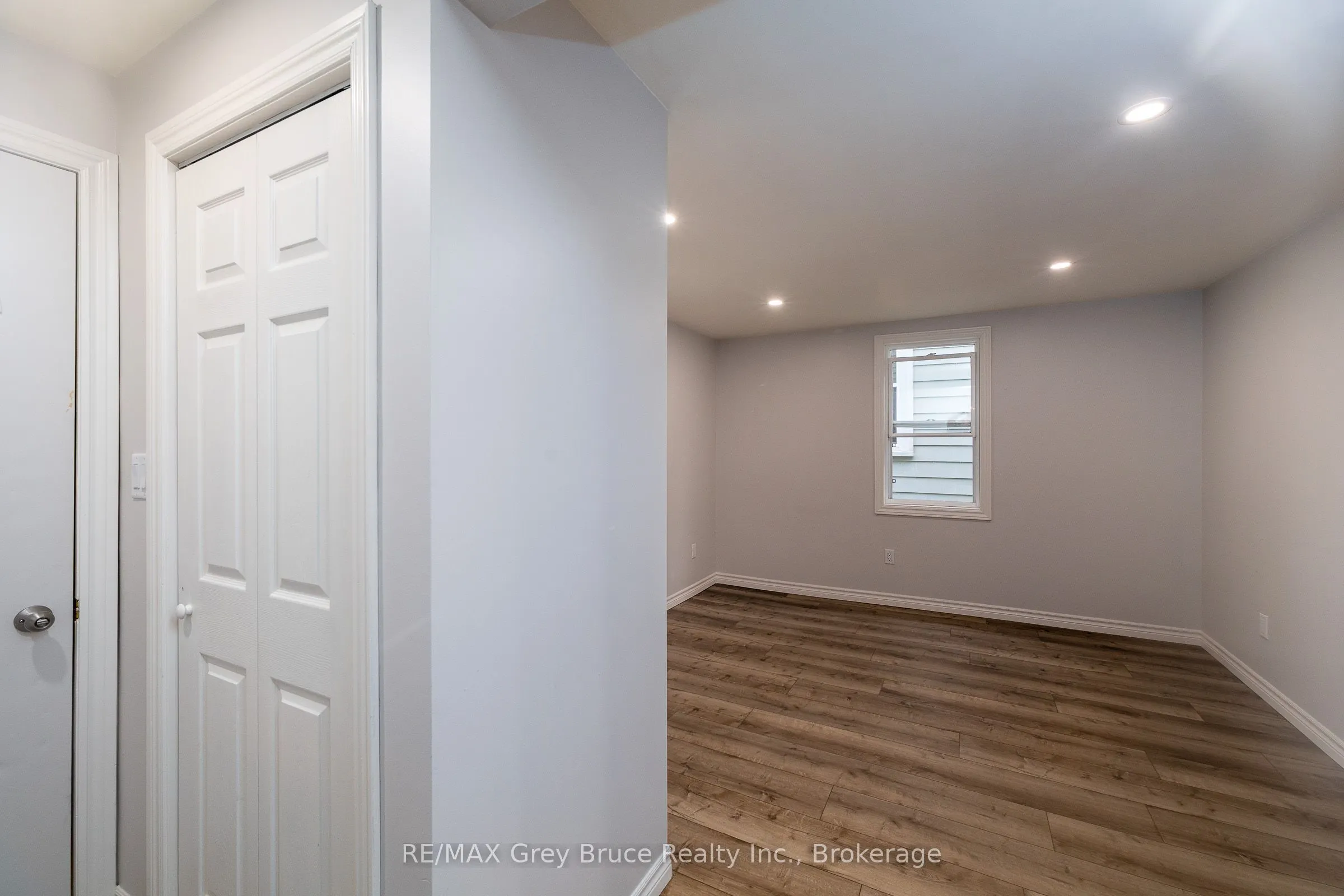 1131 3rd Avenue W