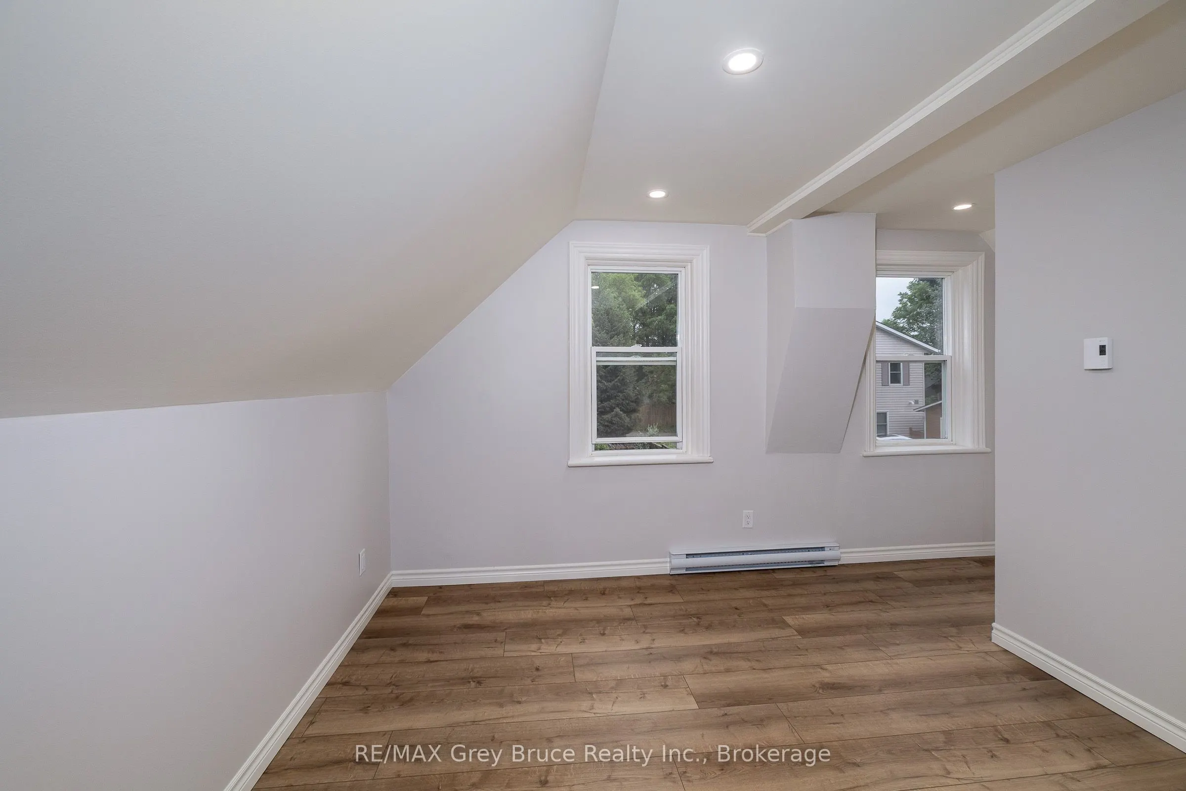 1131 3rd Avenue W