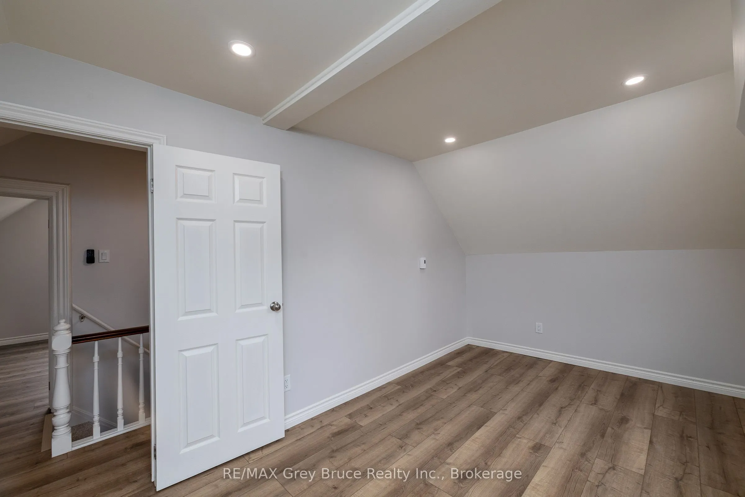 1131 3rd Avenue W