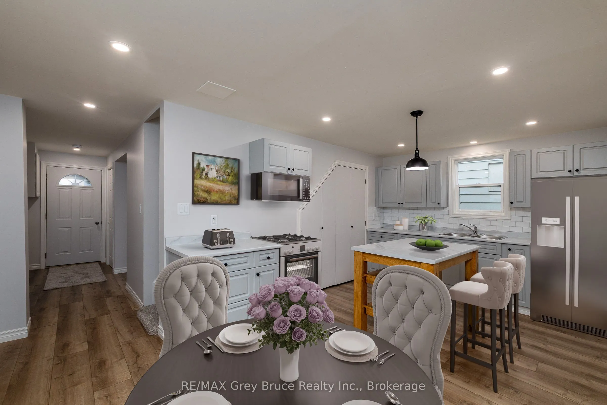 1131 3rd Avenue W