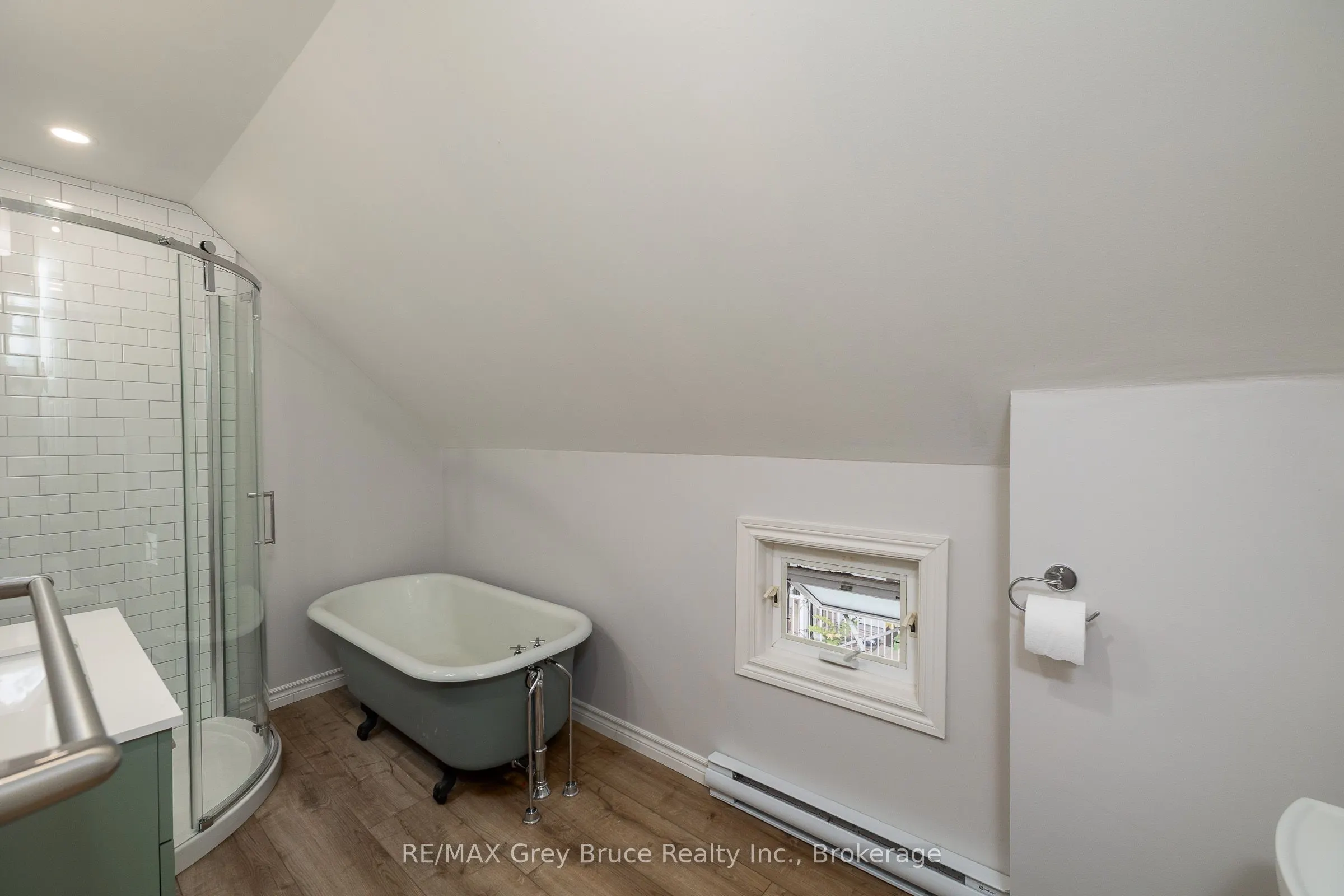 1131 3rd Avenue W