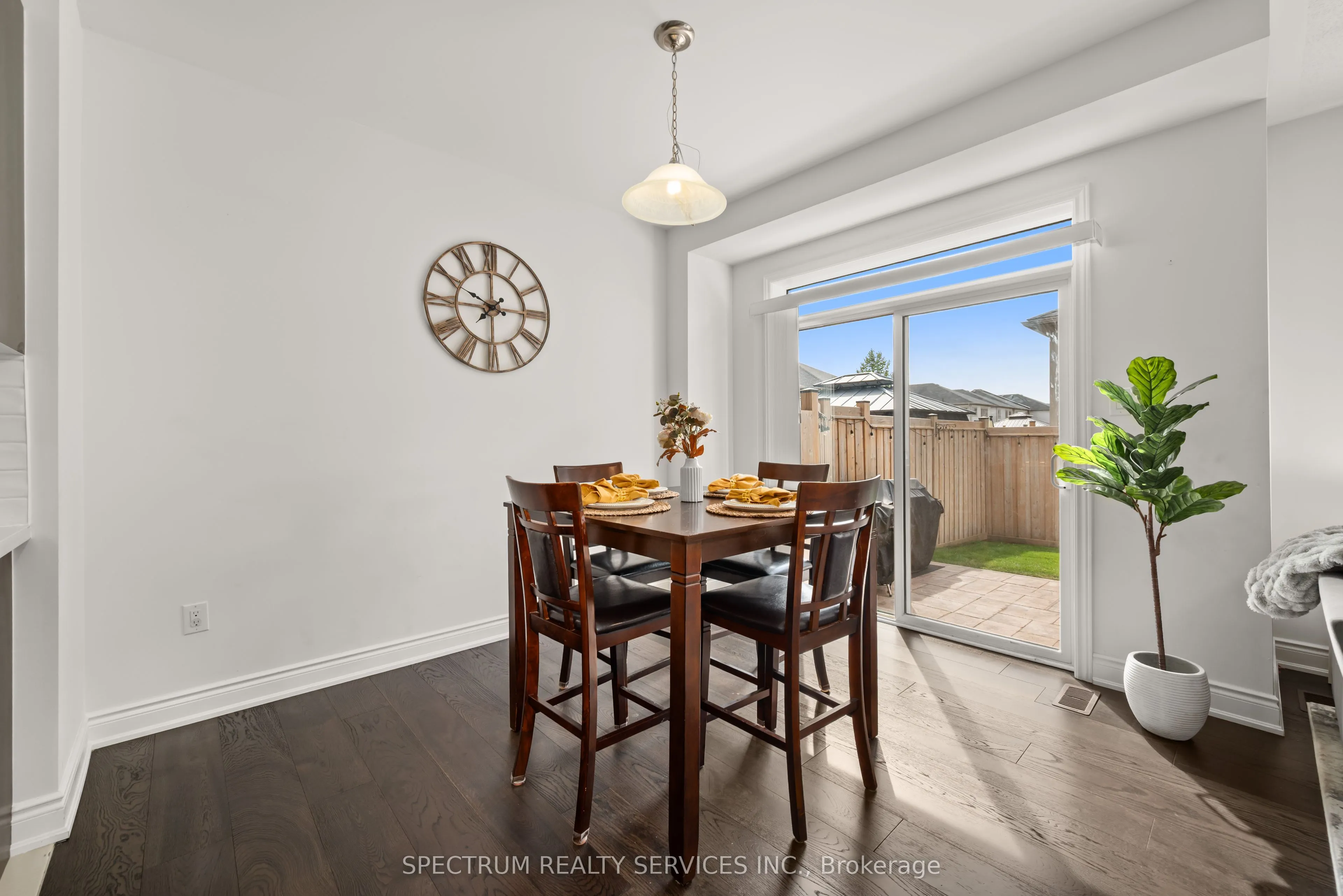 32 Horizon Avenue