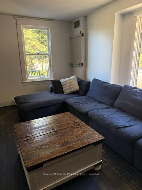 76 Nipissing Road E