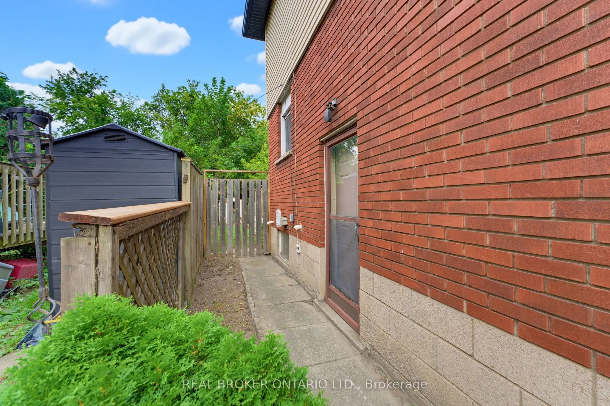 805 Tate Avenue