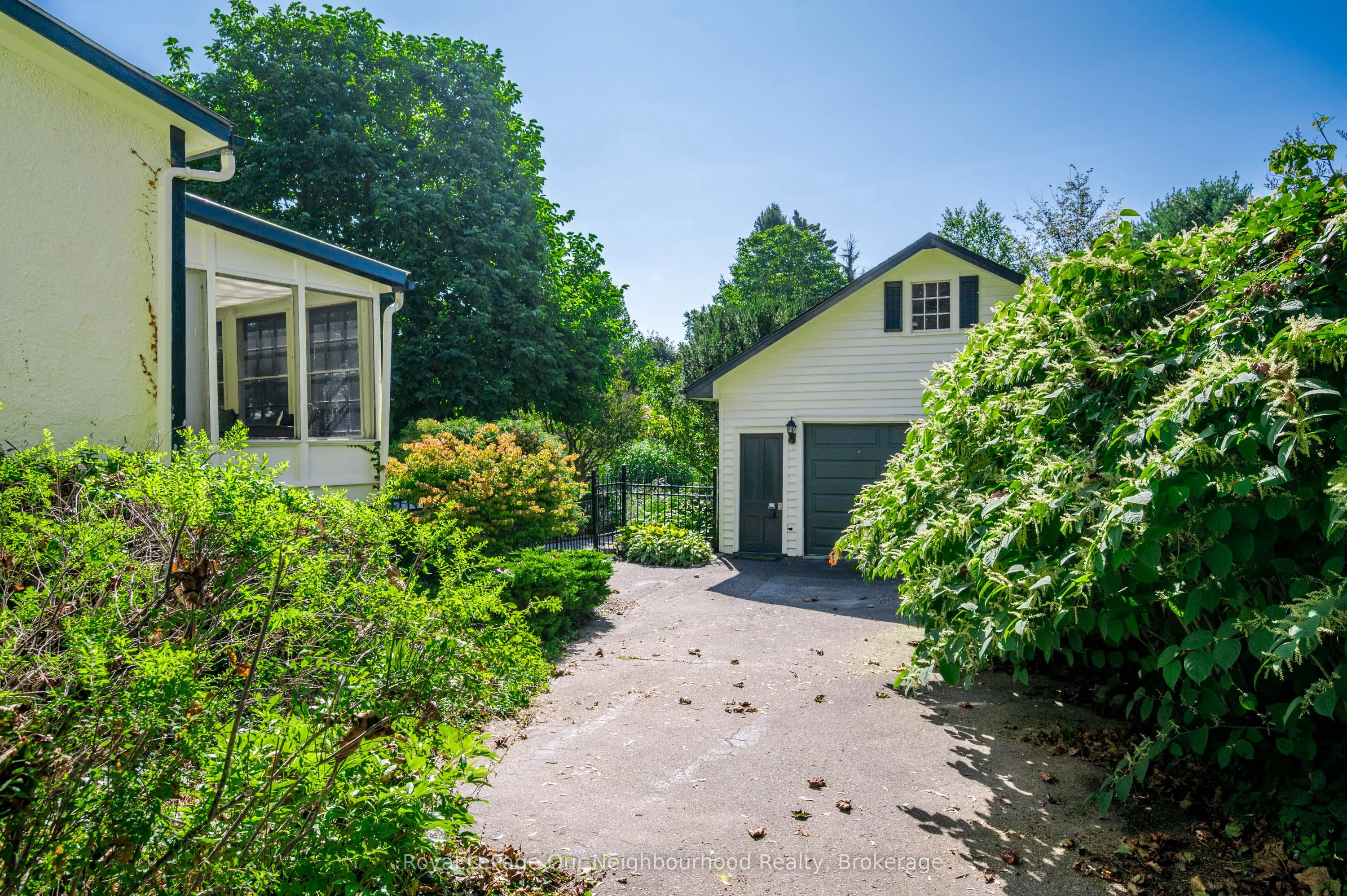 309 King Street W